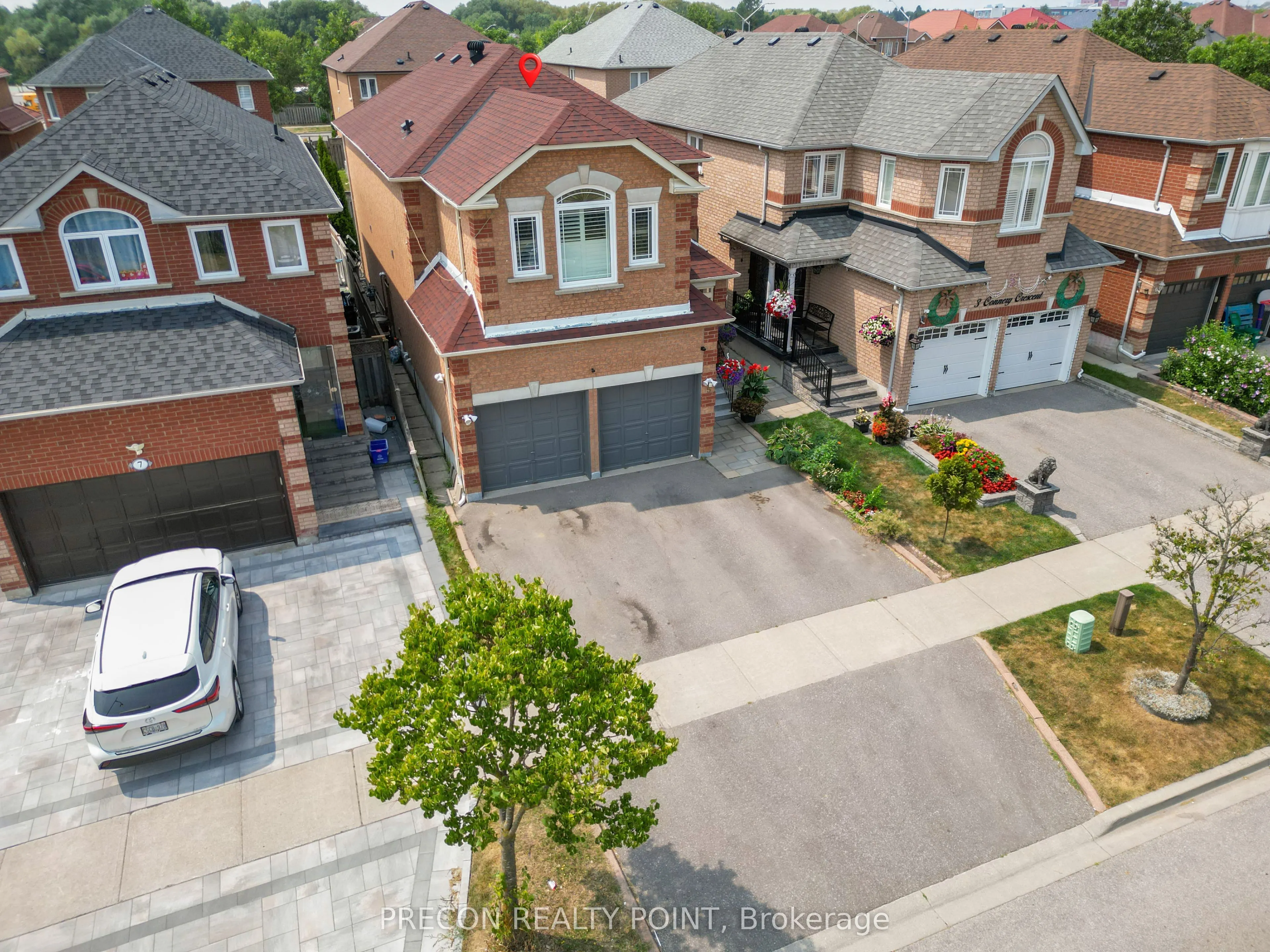 5 Connery Crescent