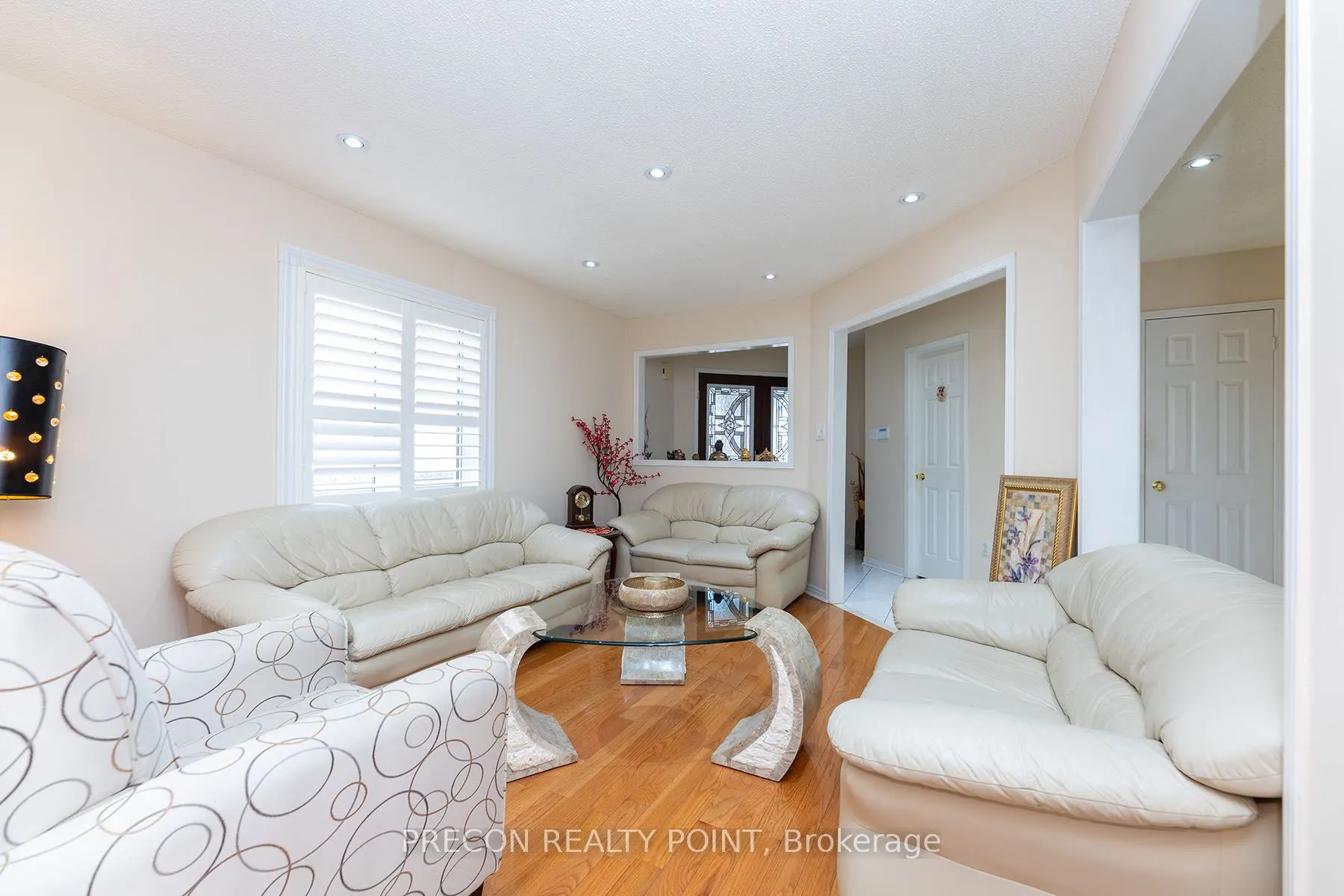 5 Connery Crescent