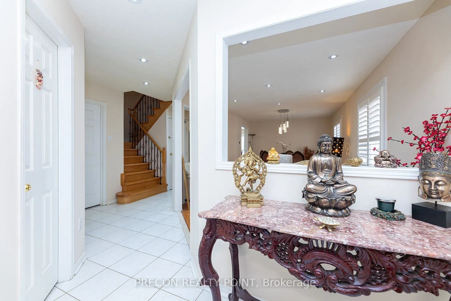 5 Connery Crescent