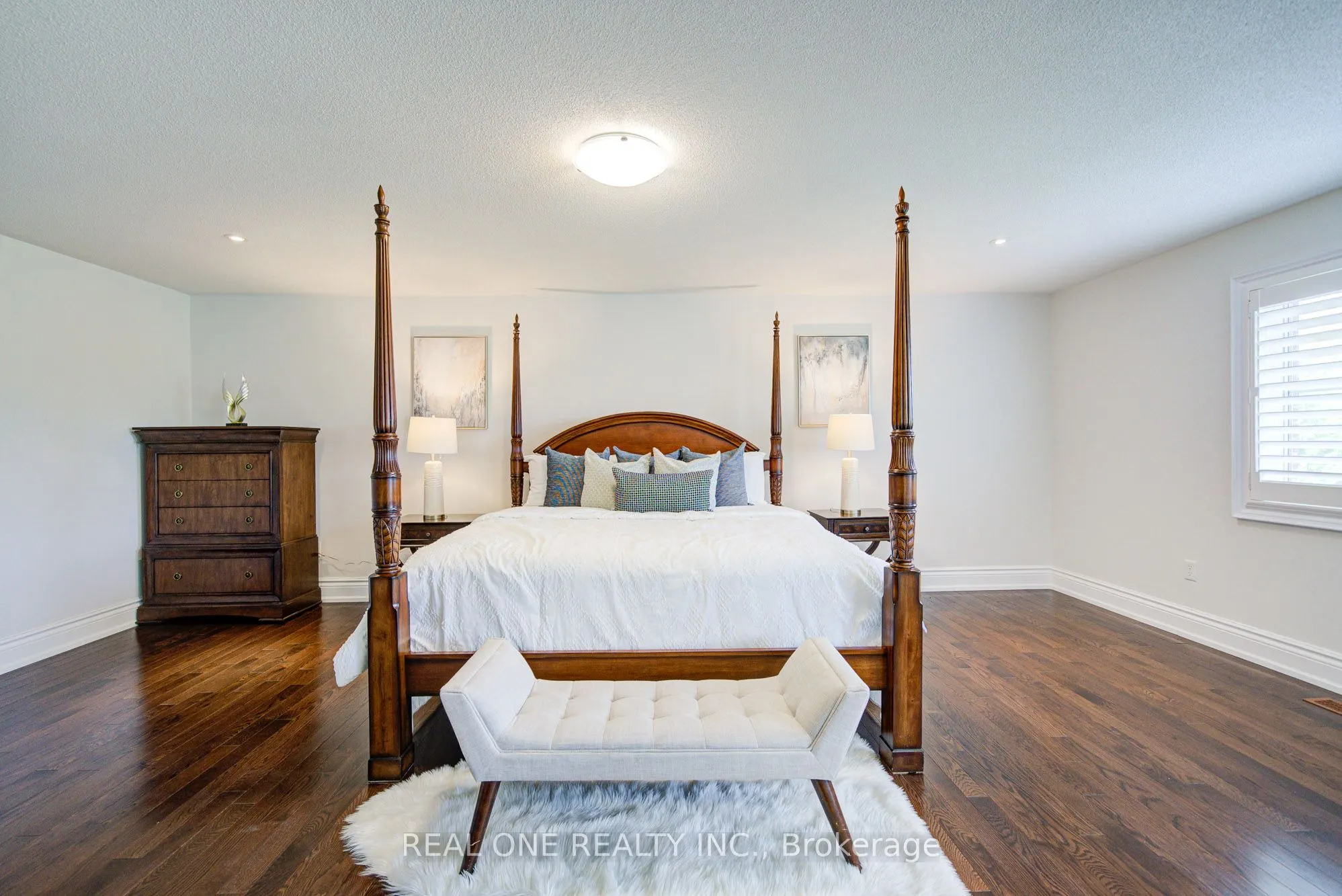 21 Moraine Ridge Drive