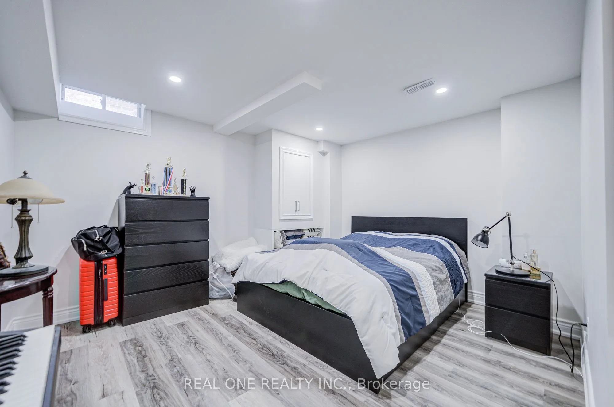 21 Moraine Ridge Drive