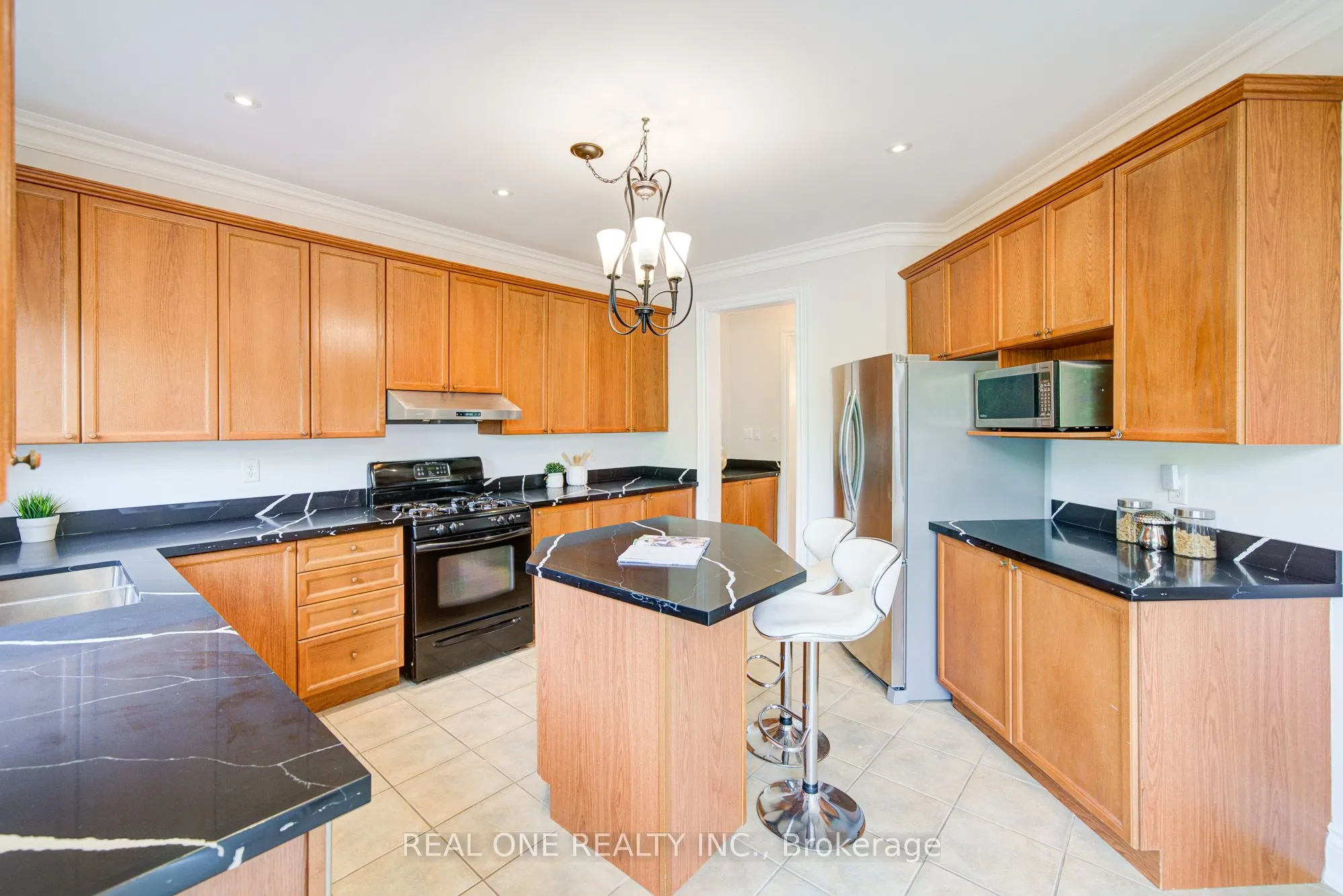 21 Moraine Ridge Drive