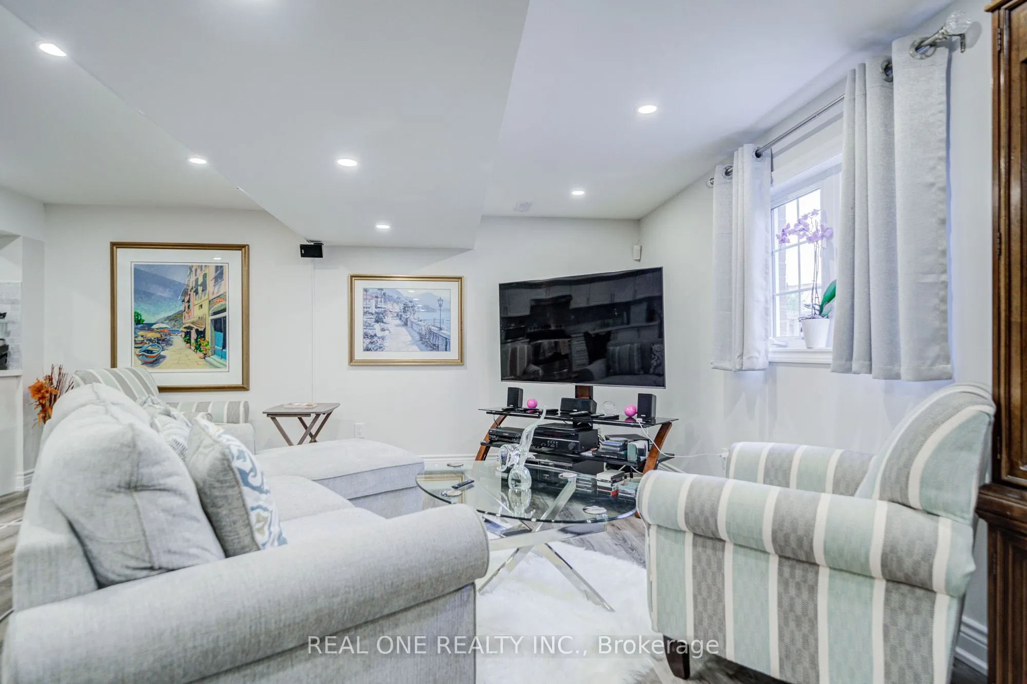 21 Moraine Ridge Drive