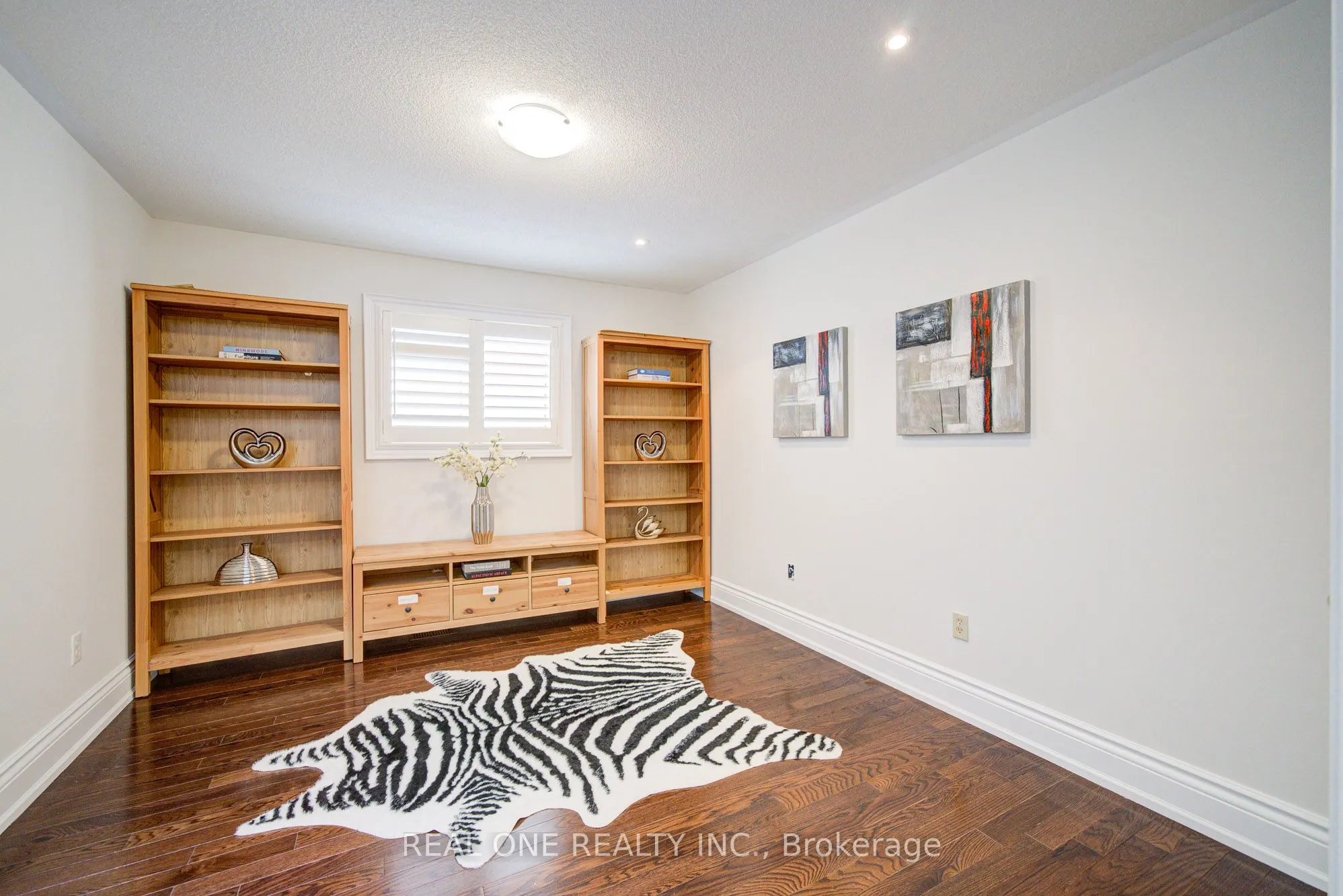 21 Moraine Ridge Drive