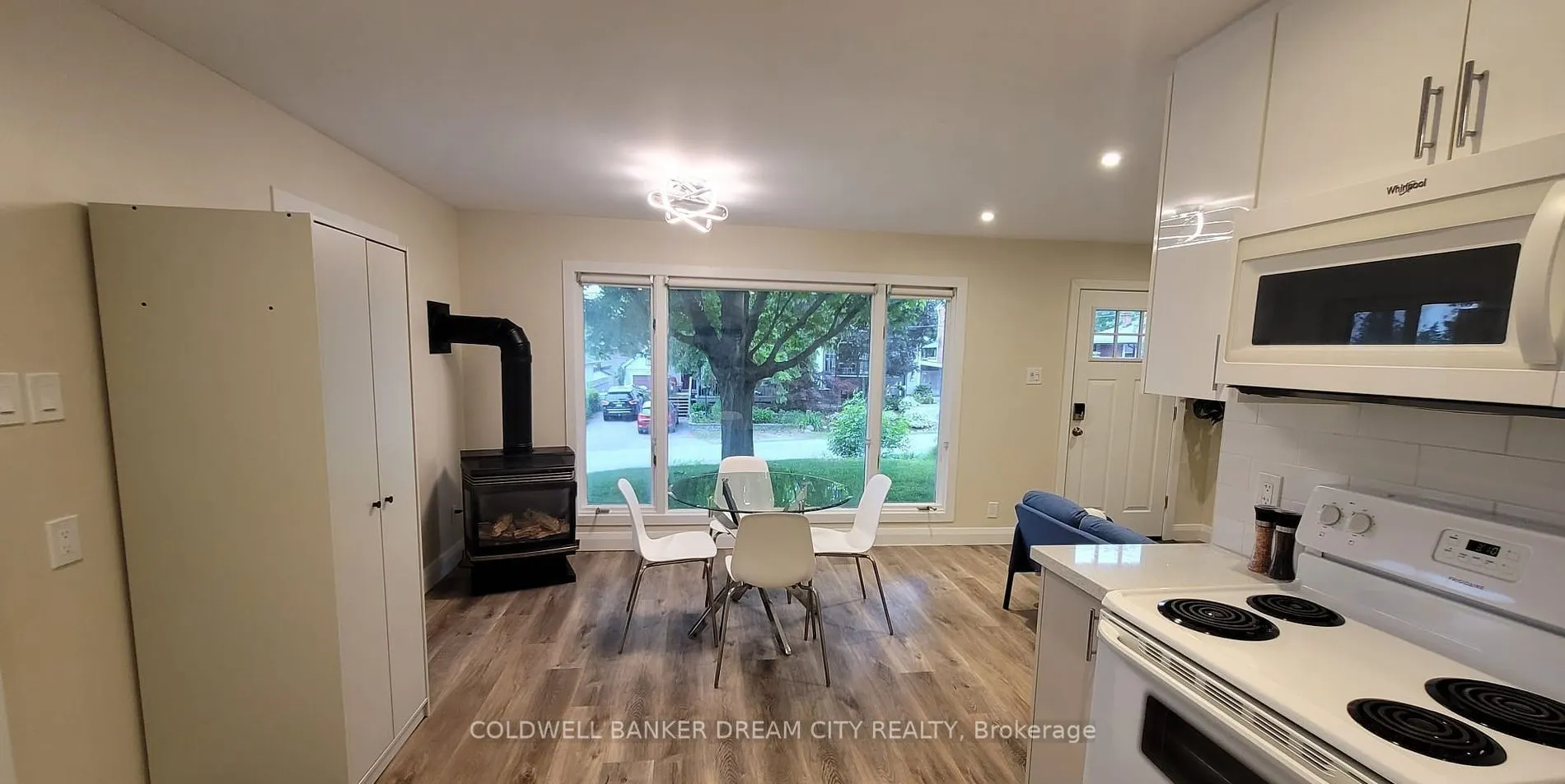 9 Balson Boulevard