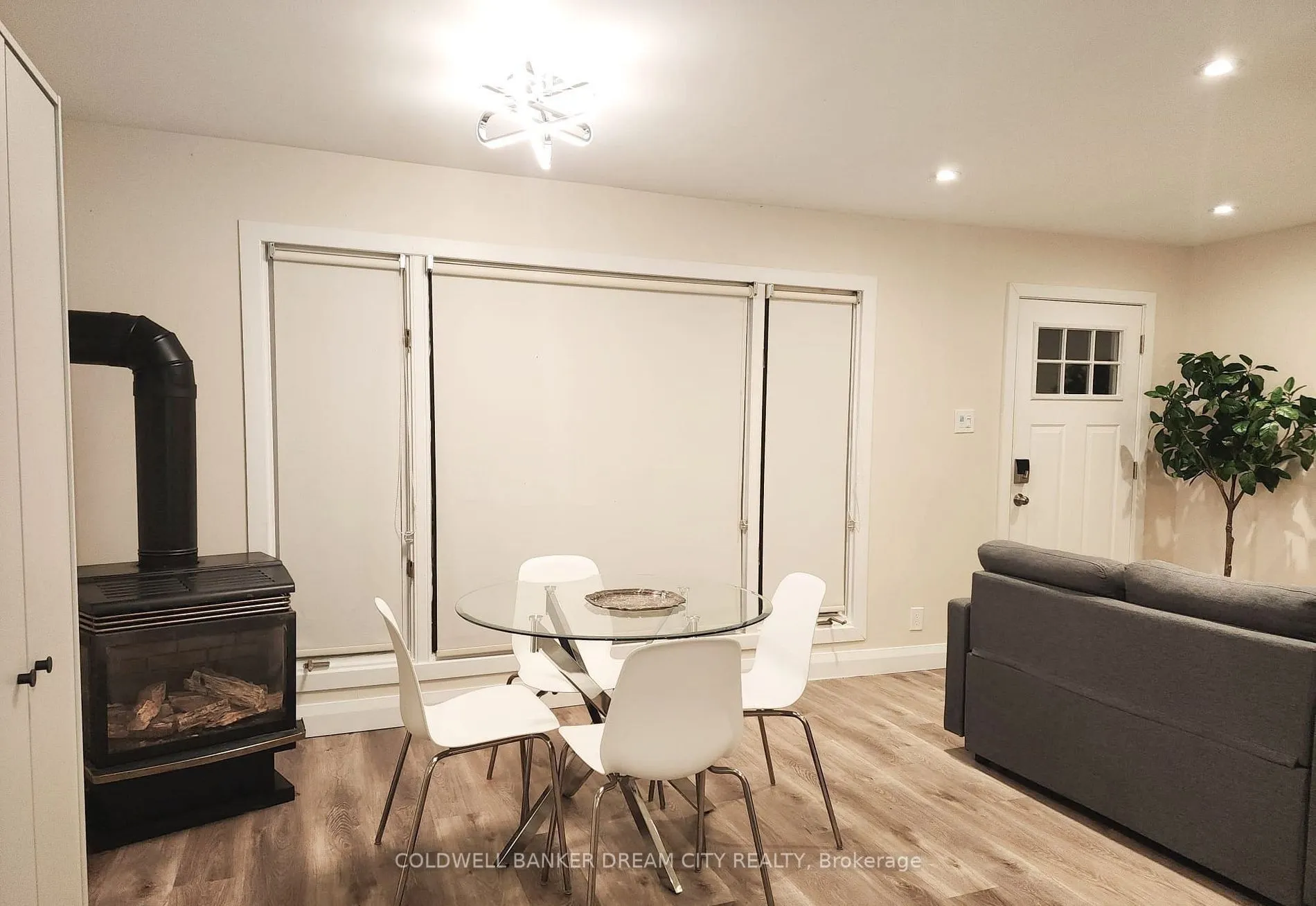 9 Balson Boulevard