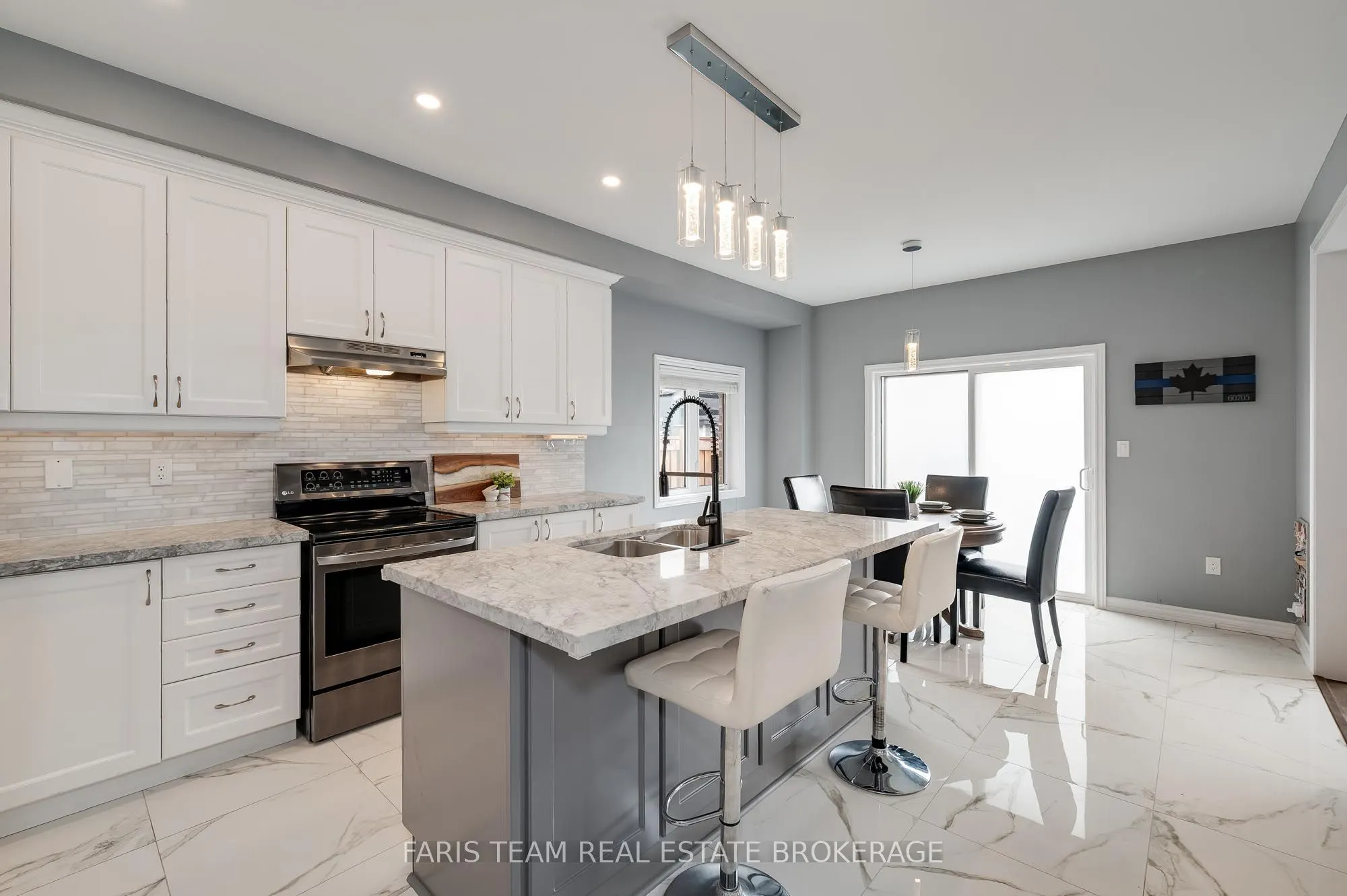 1464 Farrow Crescent
