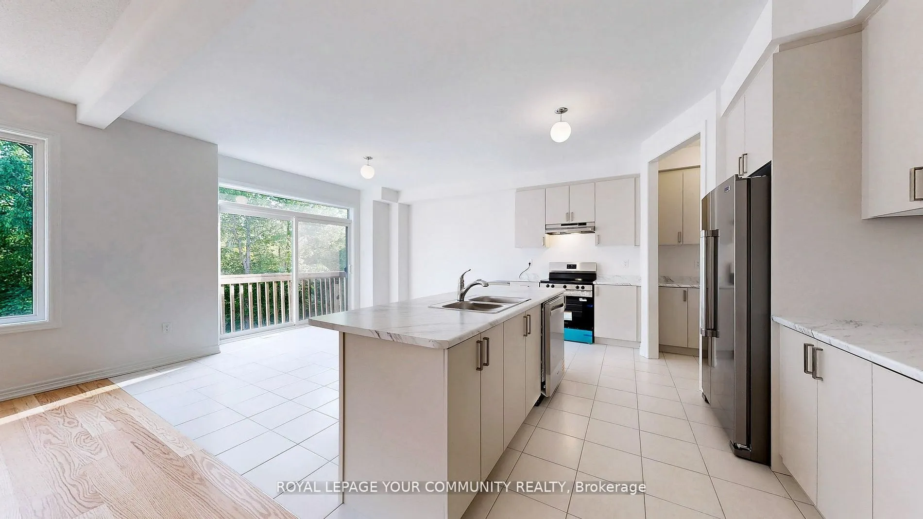 26 Baycroft Boulevard