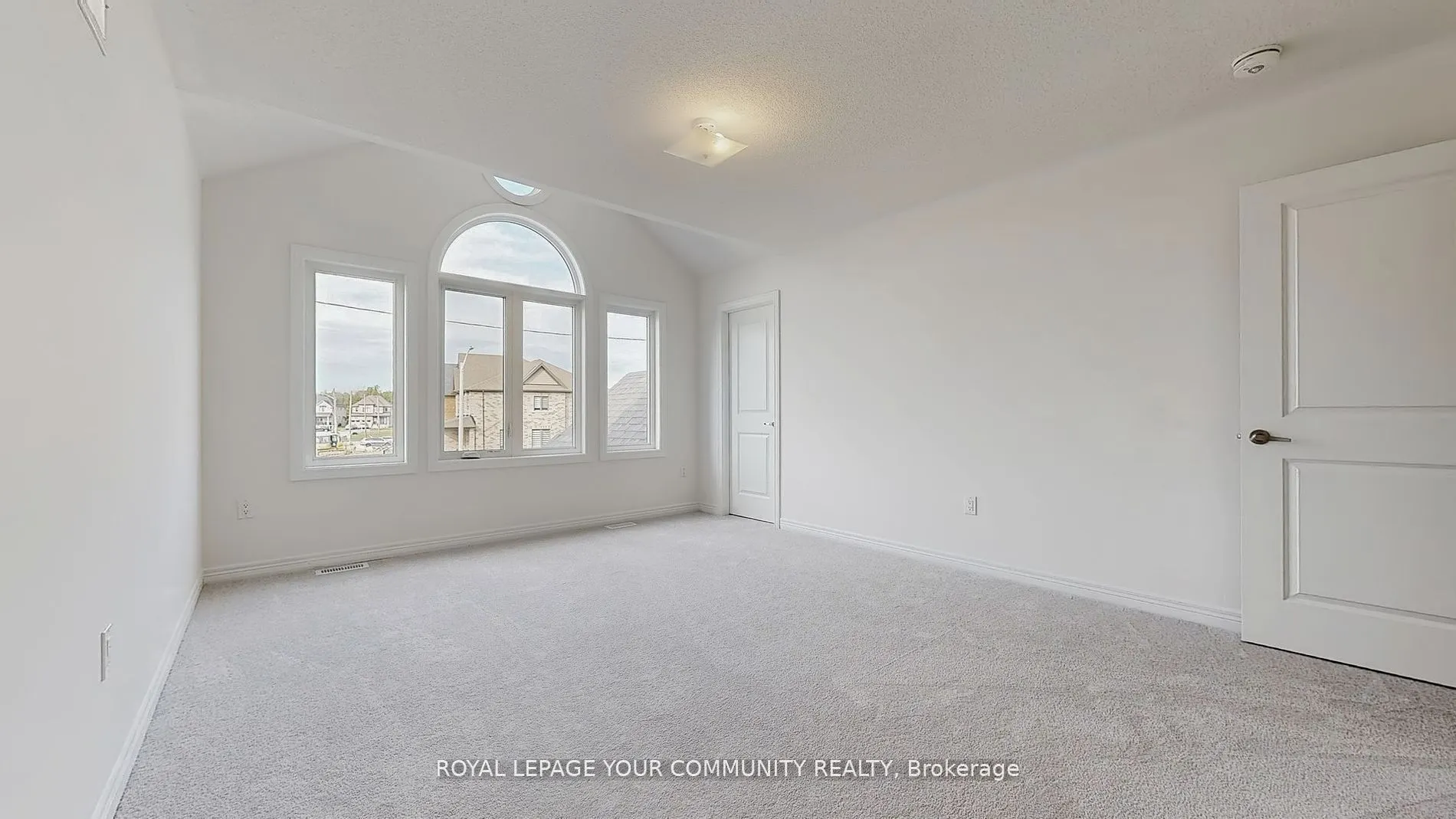 26 Baycroft Boulevard