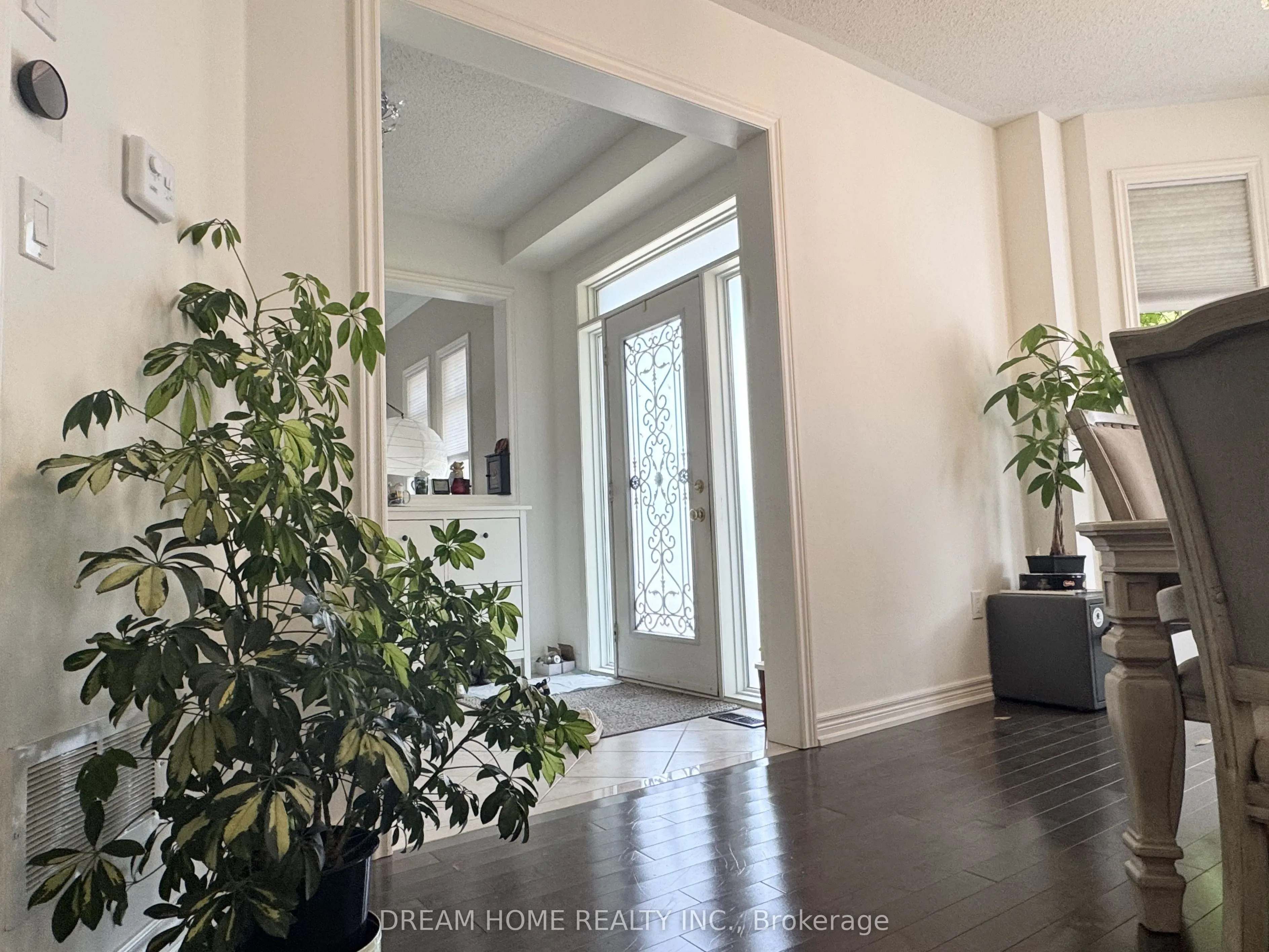 1139 Cenotaph Boulevard