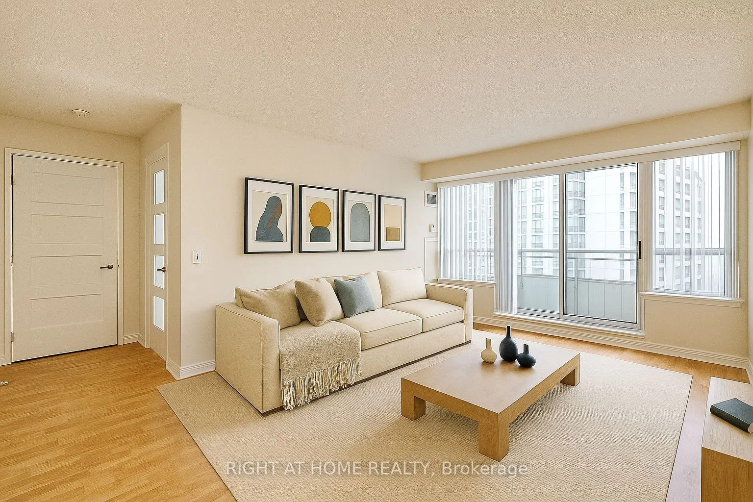 81 Townsgate Drive, #902