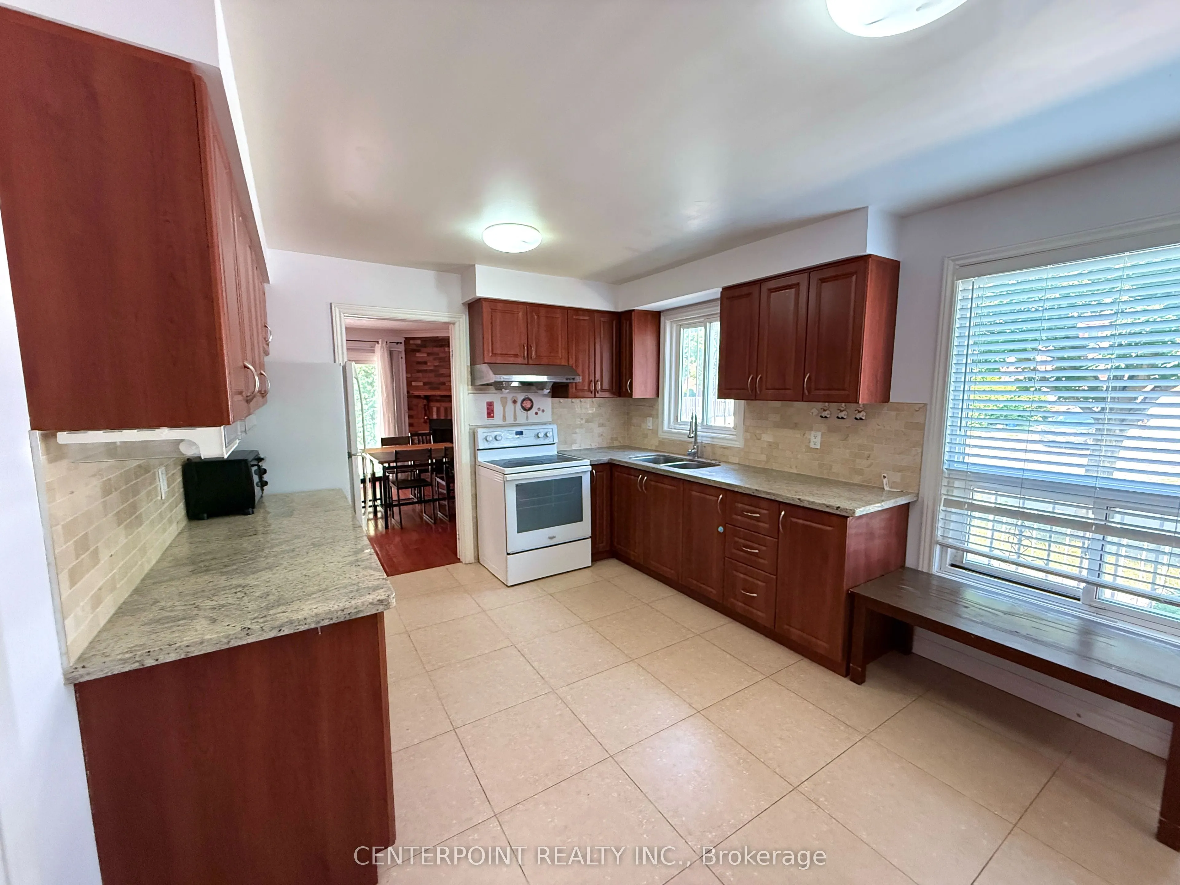 68 Neeland Road, #Upper