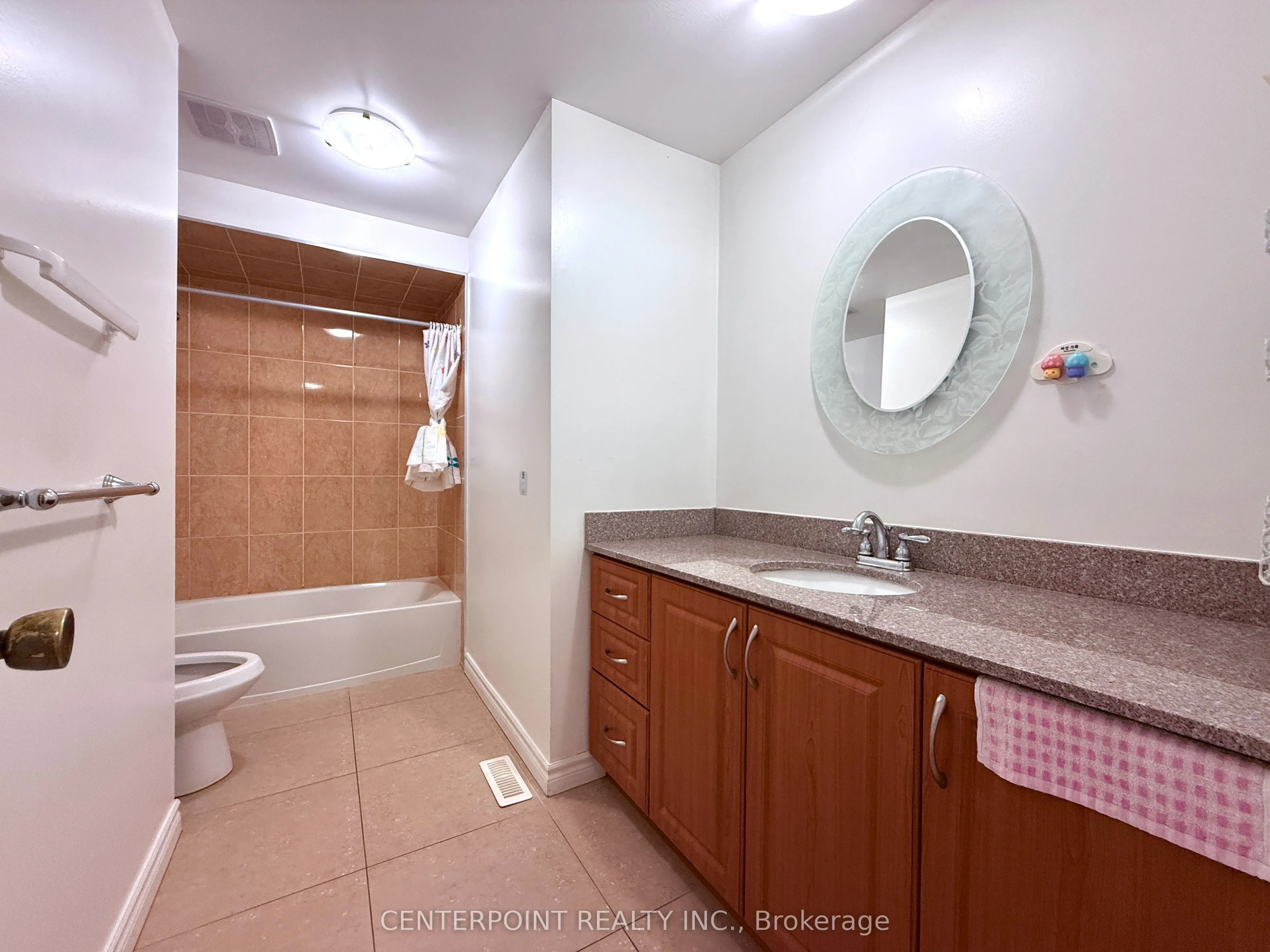 68 Neeland Road, #Upper