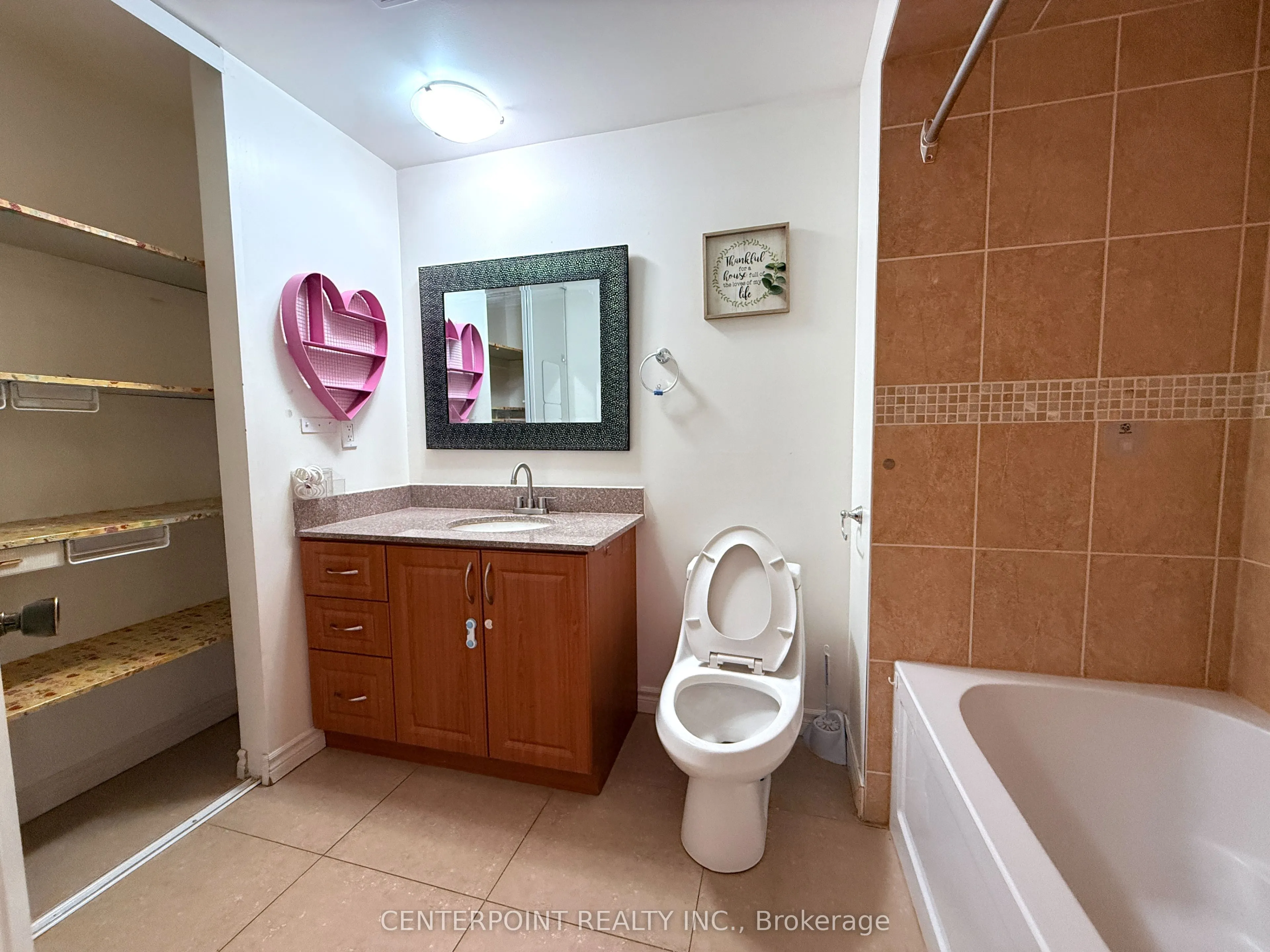 68 Neeland Road, #Upper