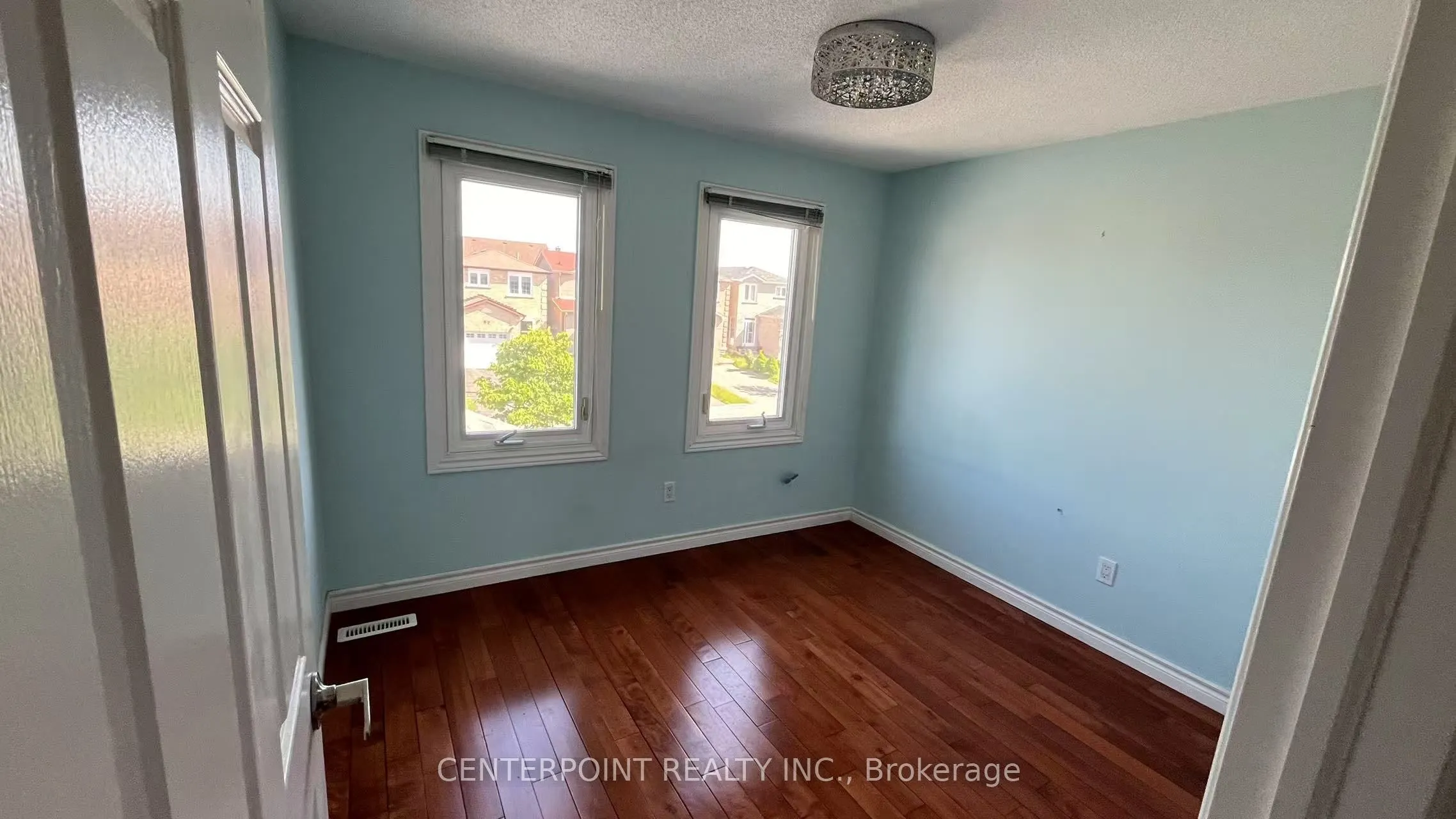 68 Neeland Road, #Upper