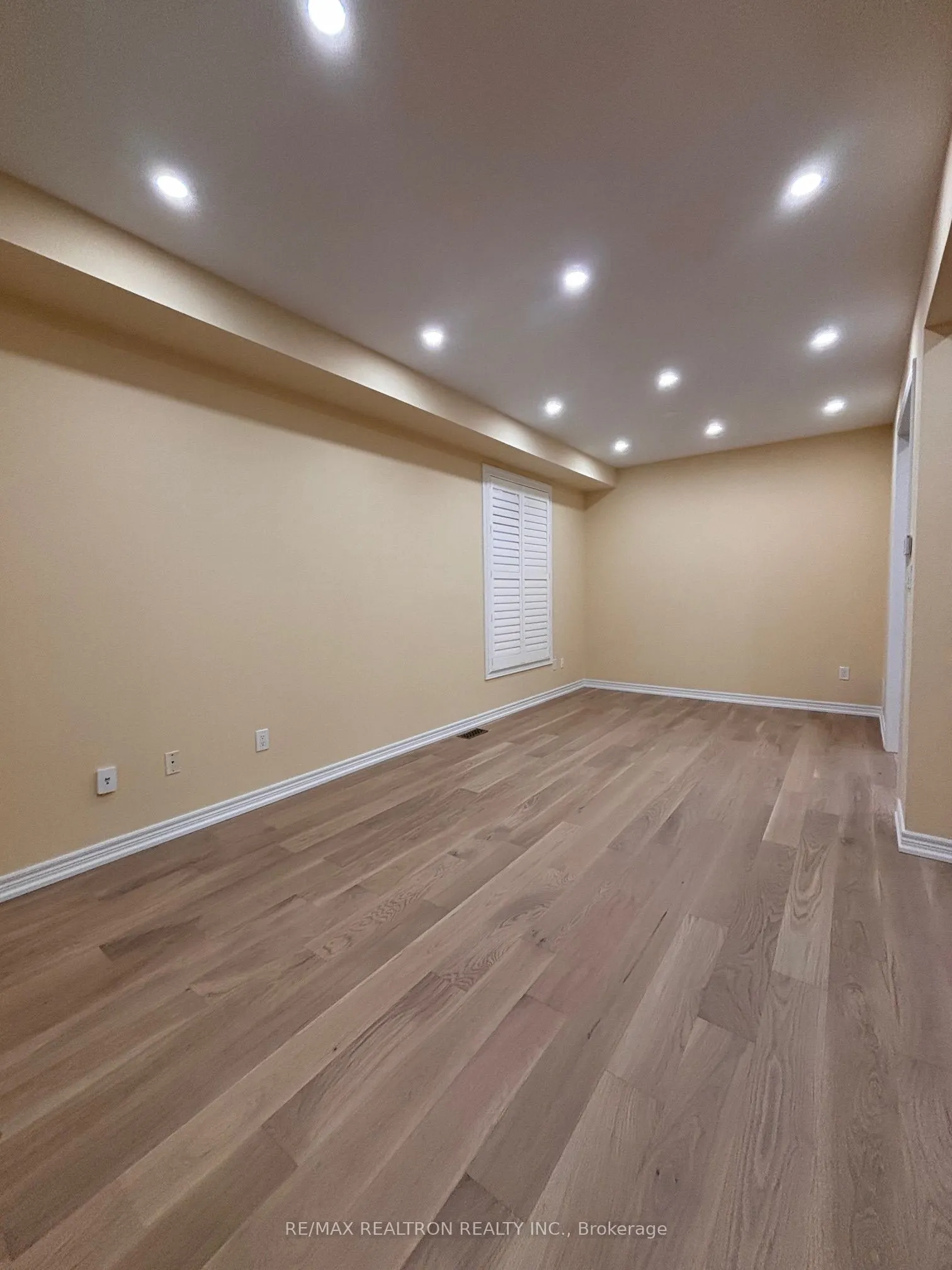 3 Mariposa Avenue