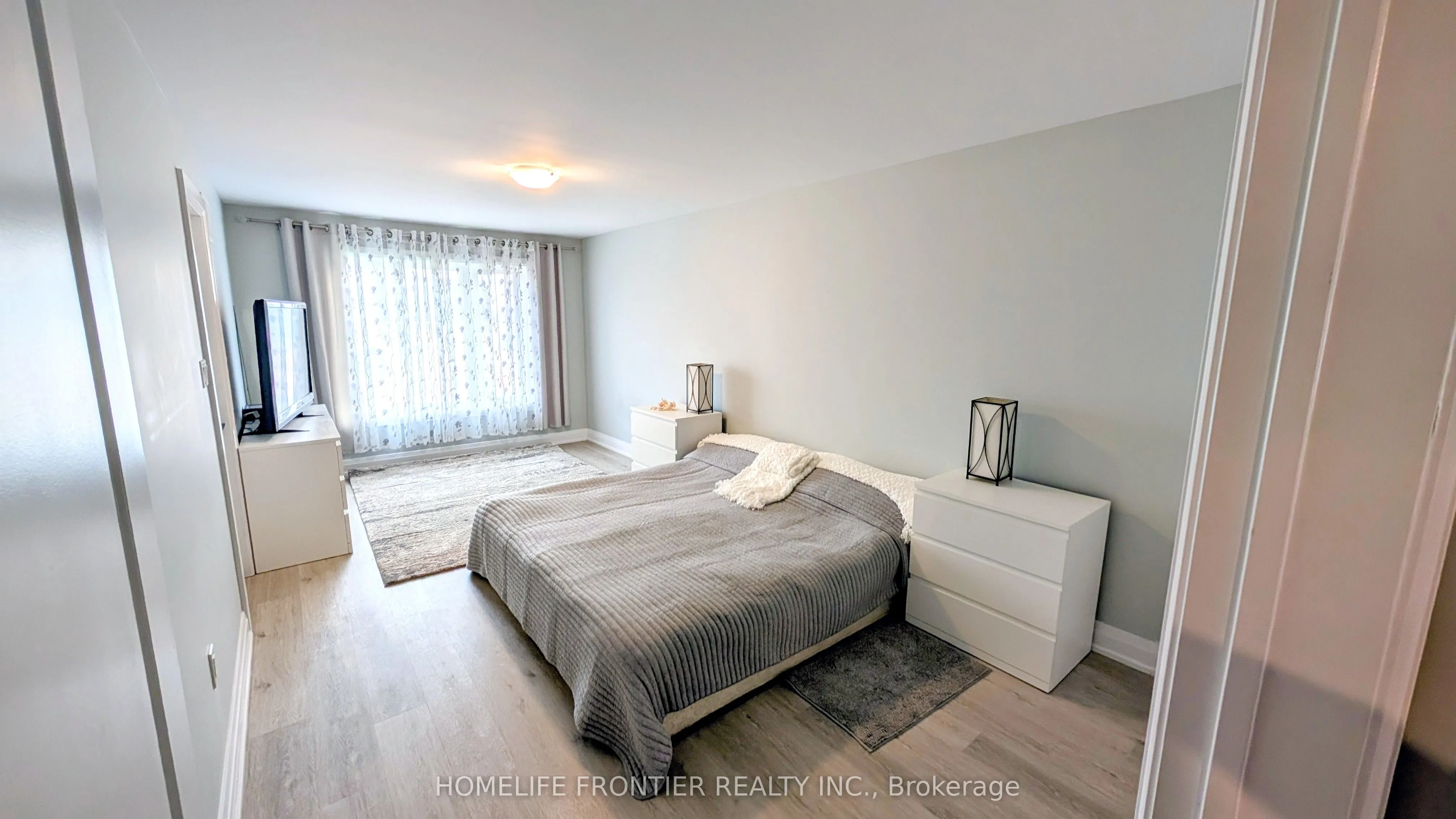 1483 Purchase Place S