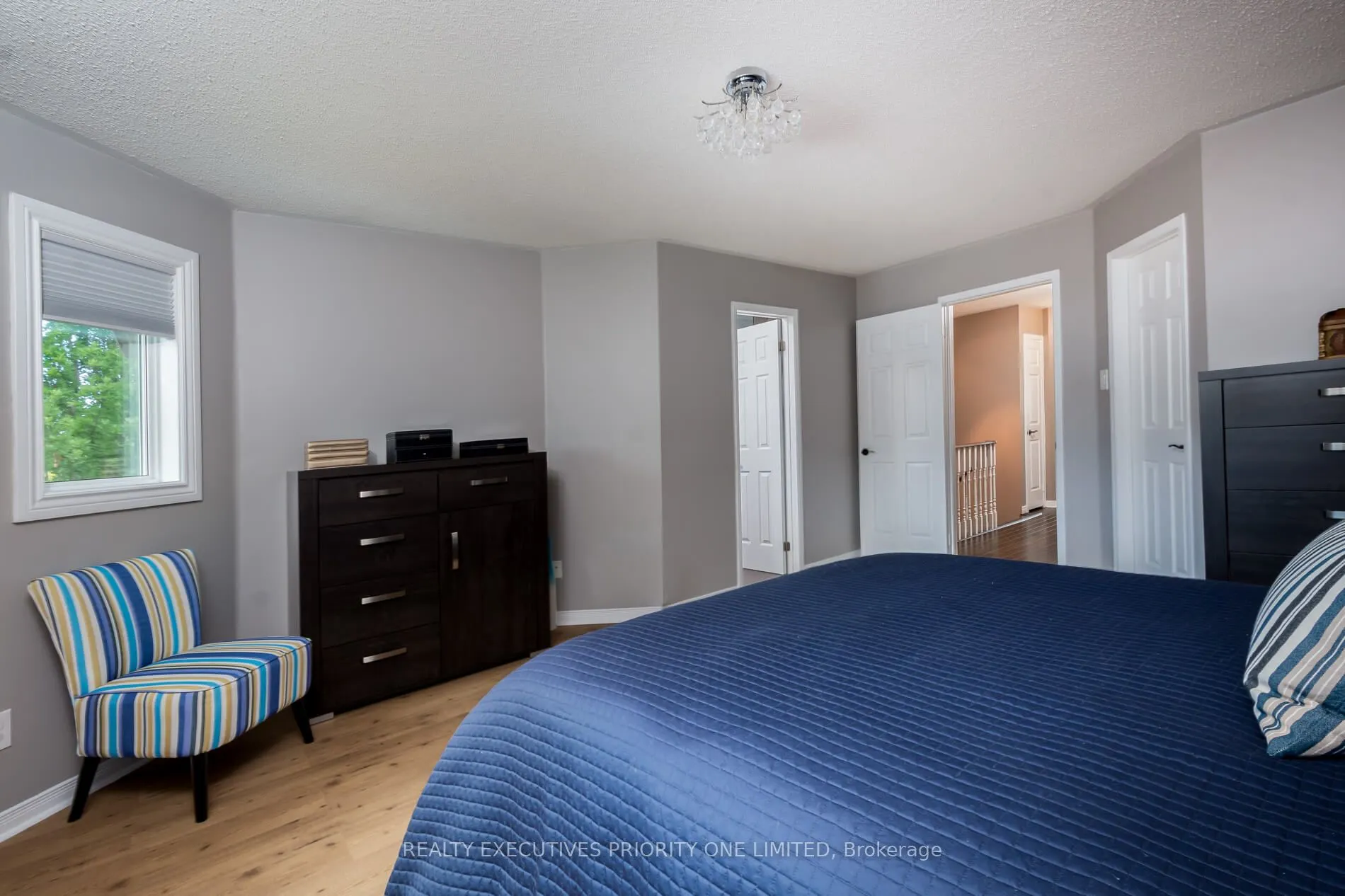 372 John West Way