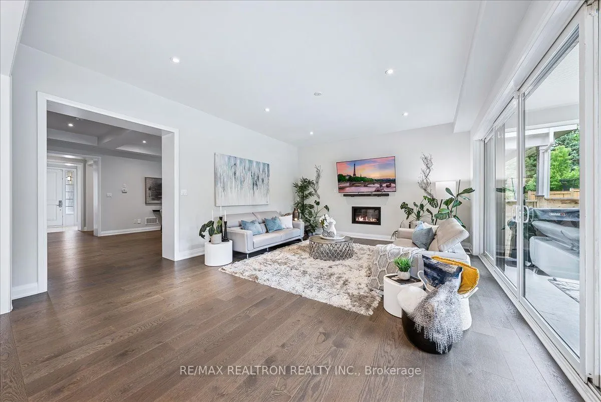 92 Klees Crescent