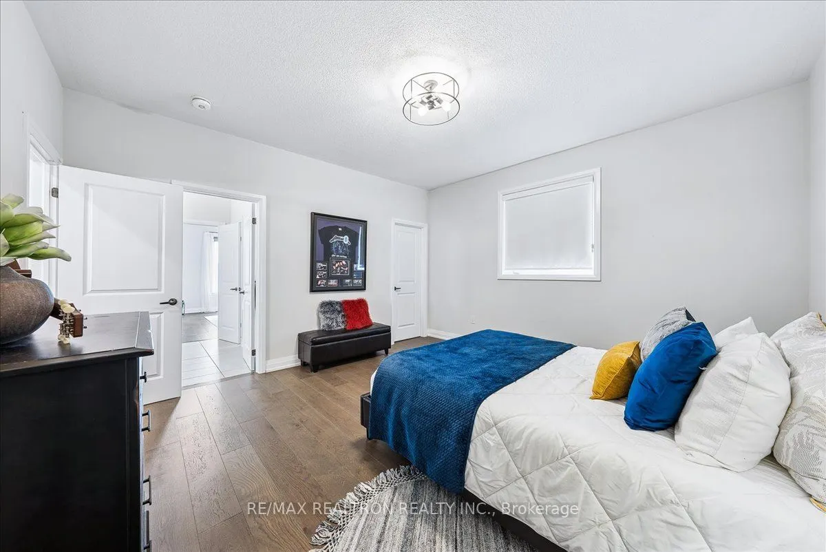 92 Klees Crescent