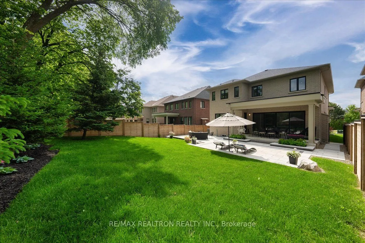 92 Klees Crescent