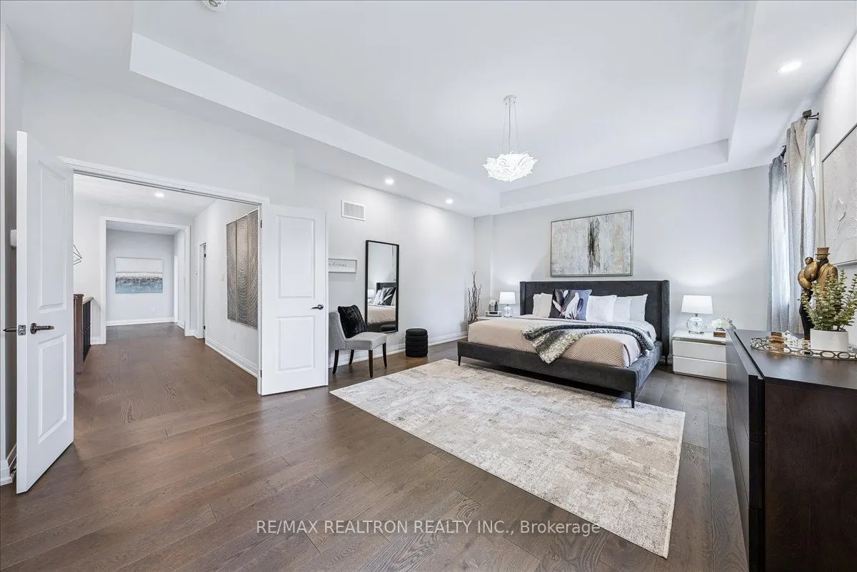 92 Klees Crescent