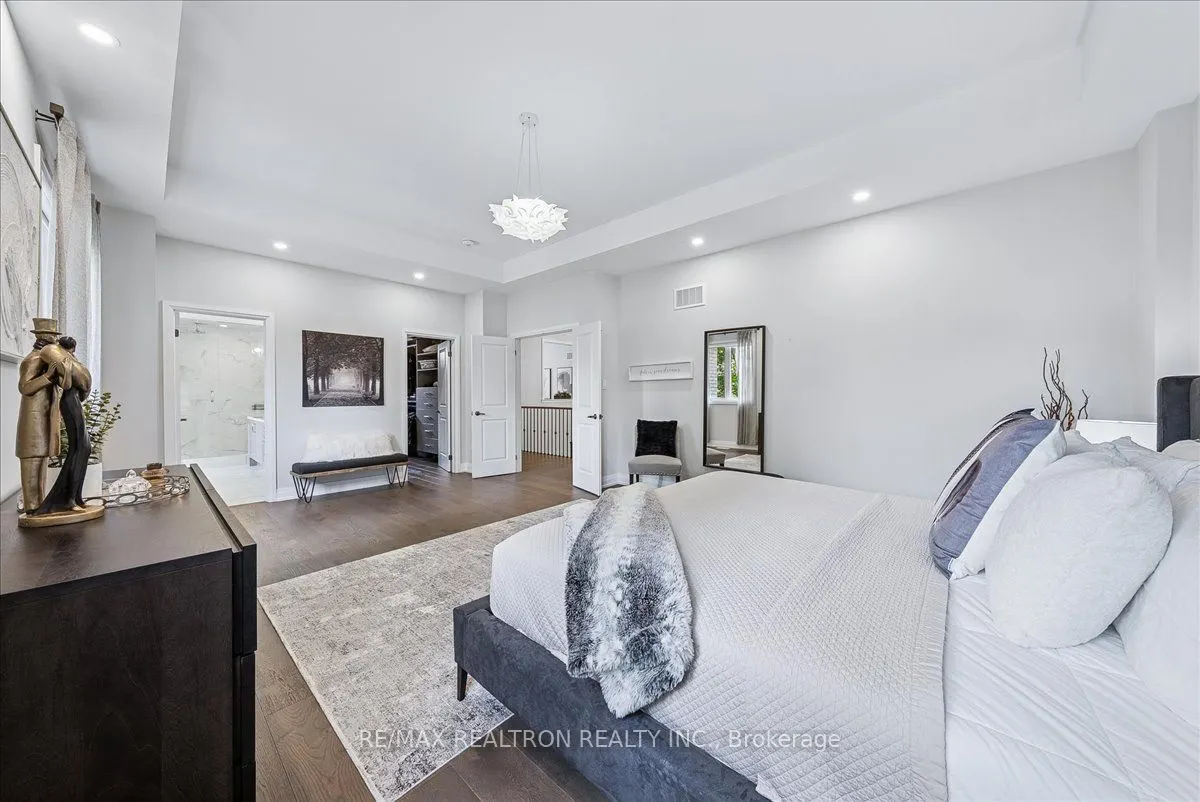 92 Klees Crescent