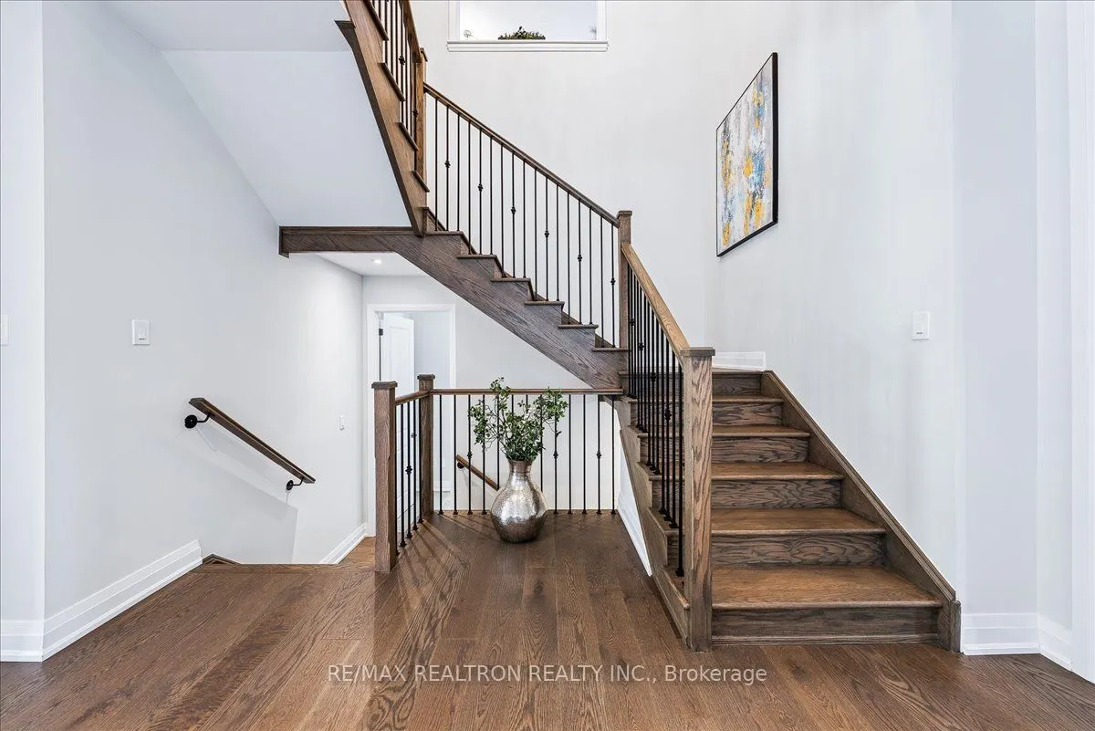92 Klees Crescent