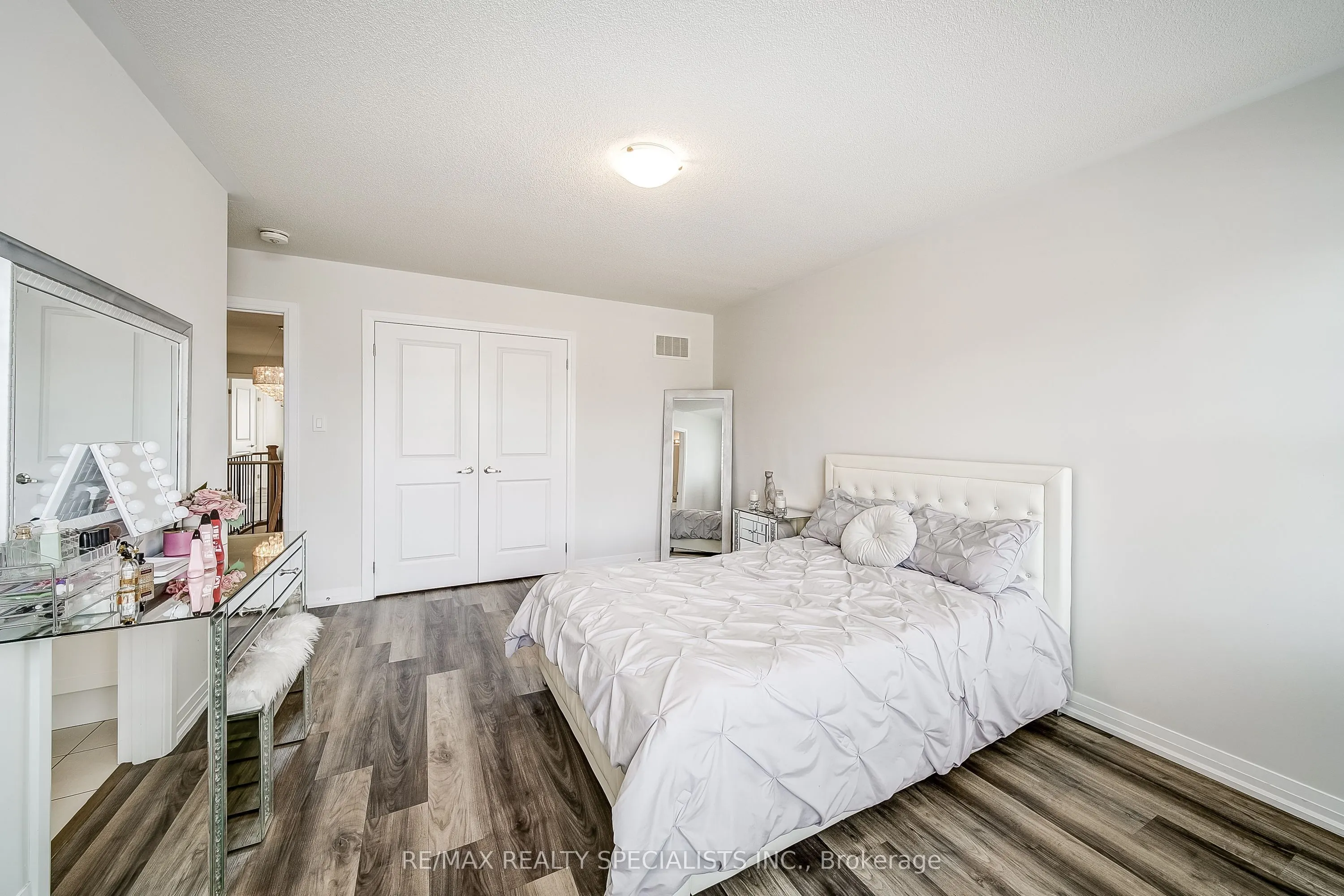 259 Chelsea Crescent