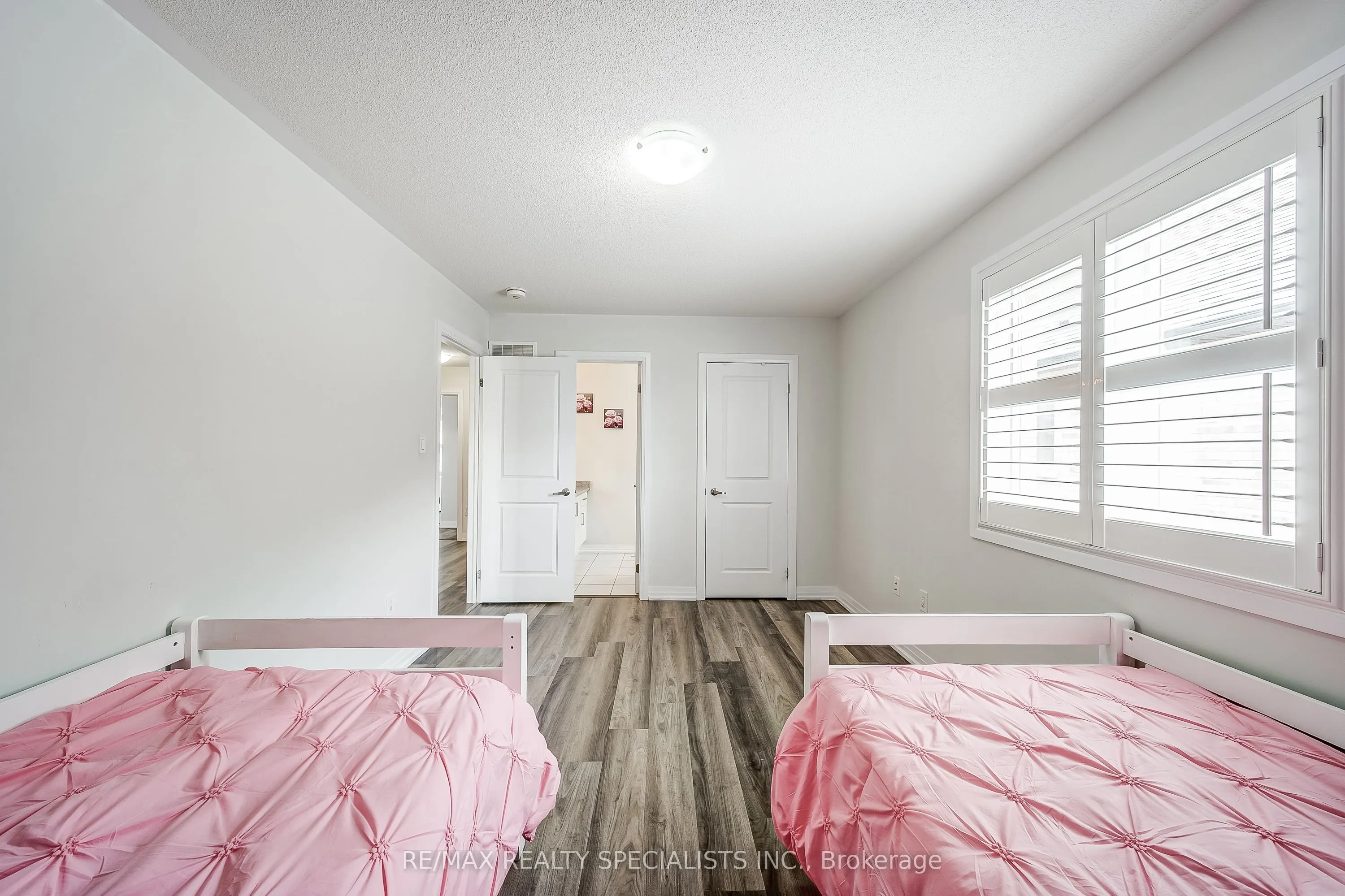 259 Chelsea Crescent