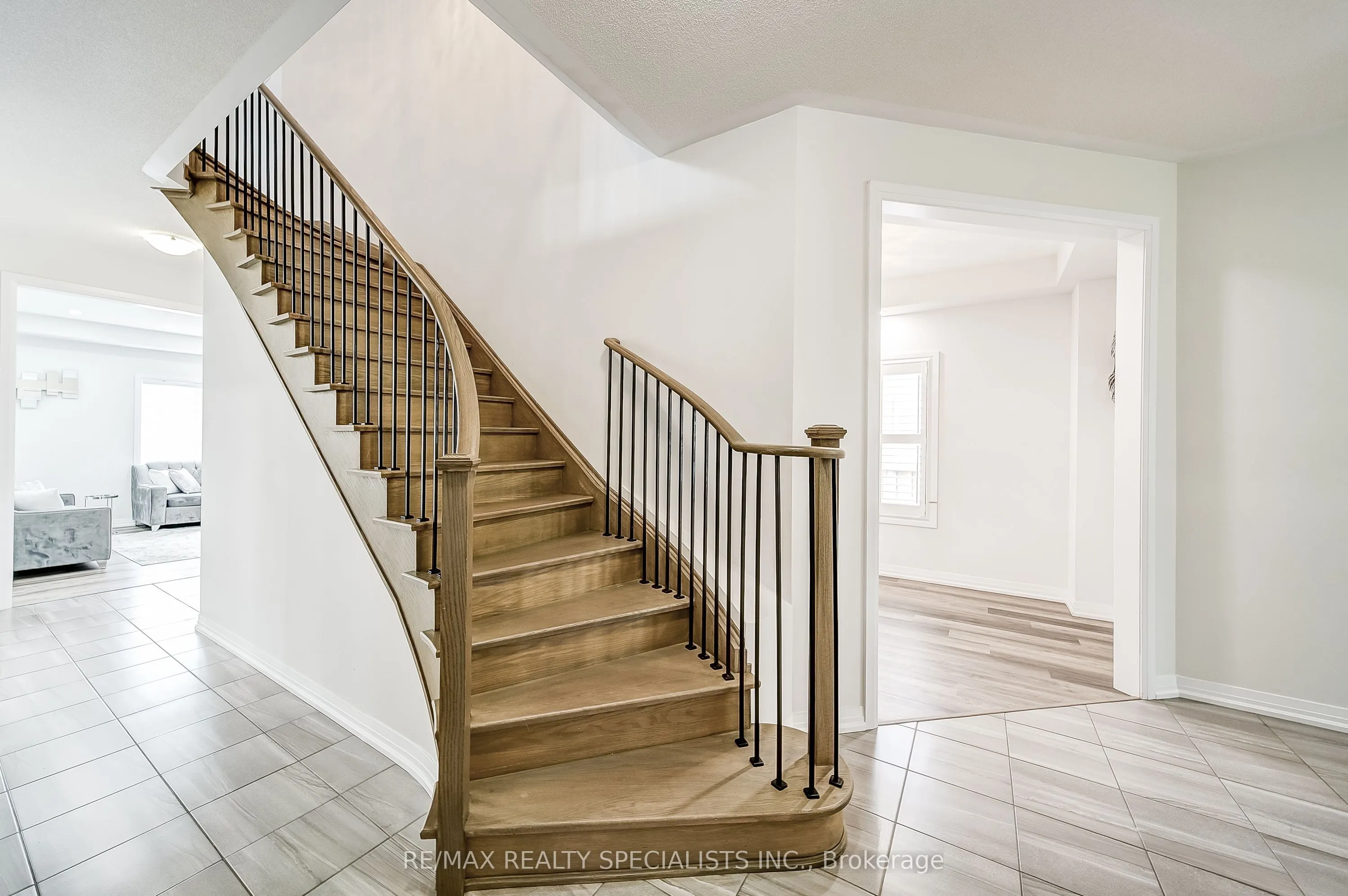 259 Chelsea Crescent