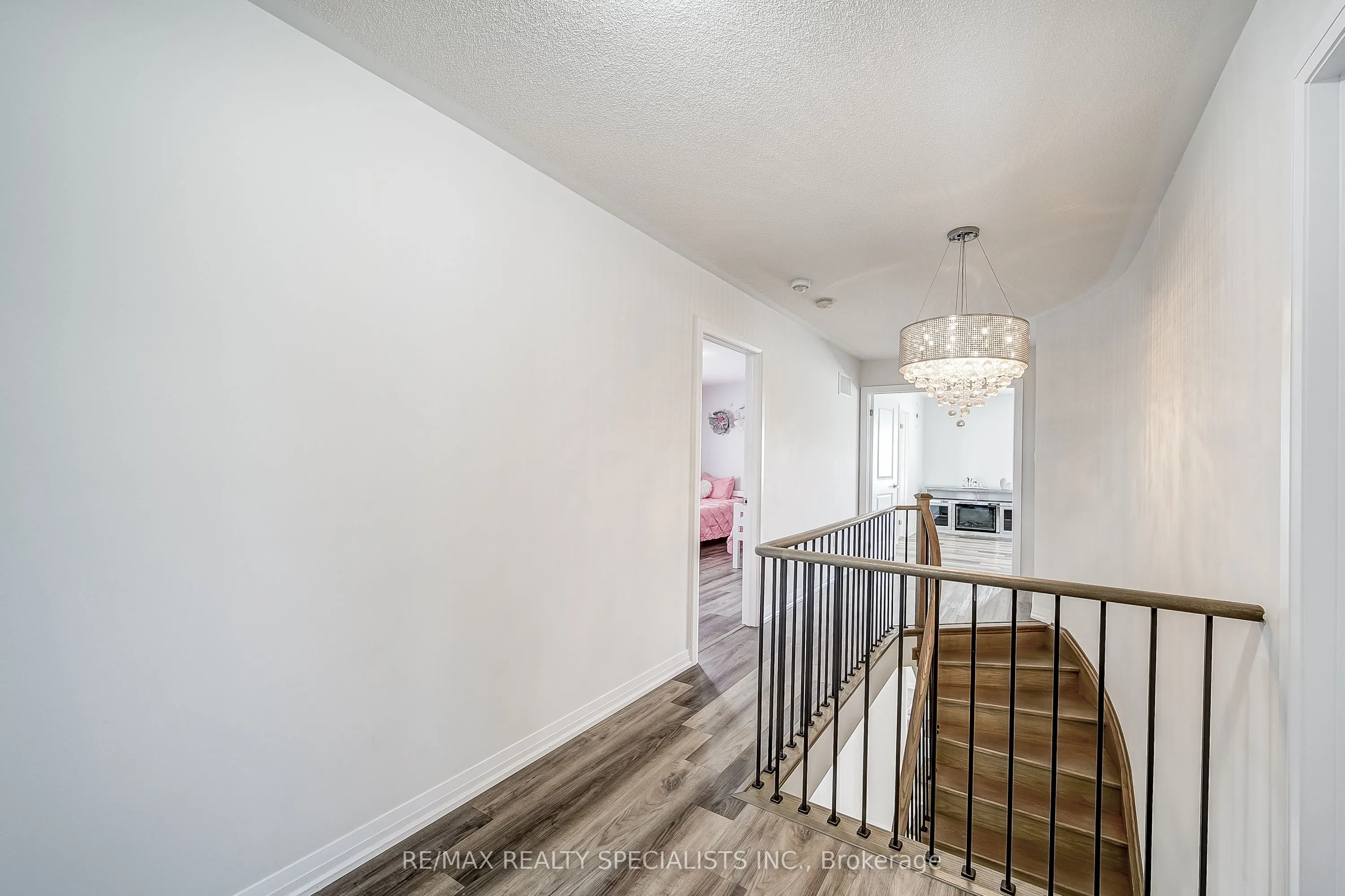 259 Chelsea Crescent