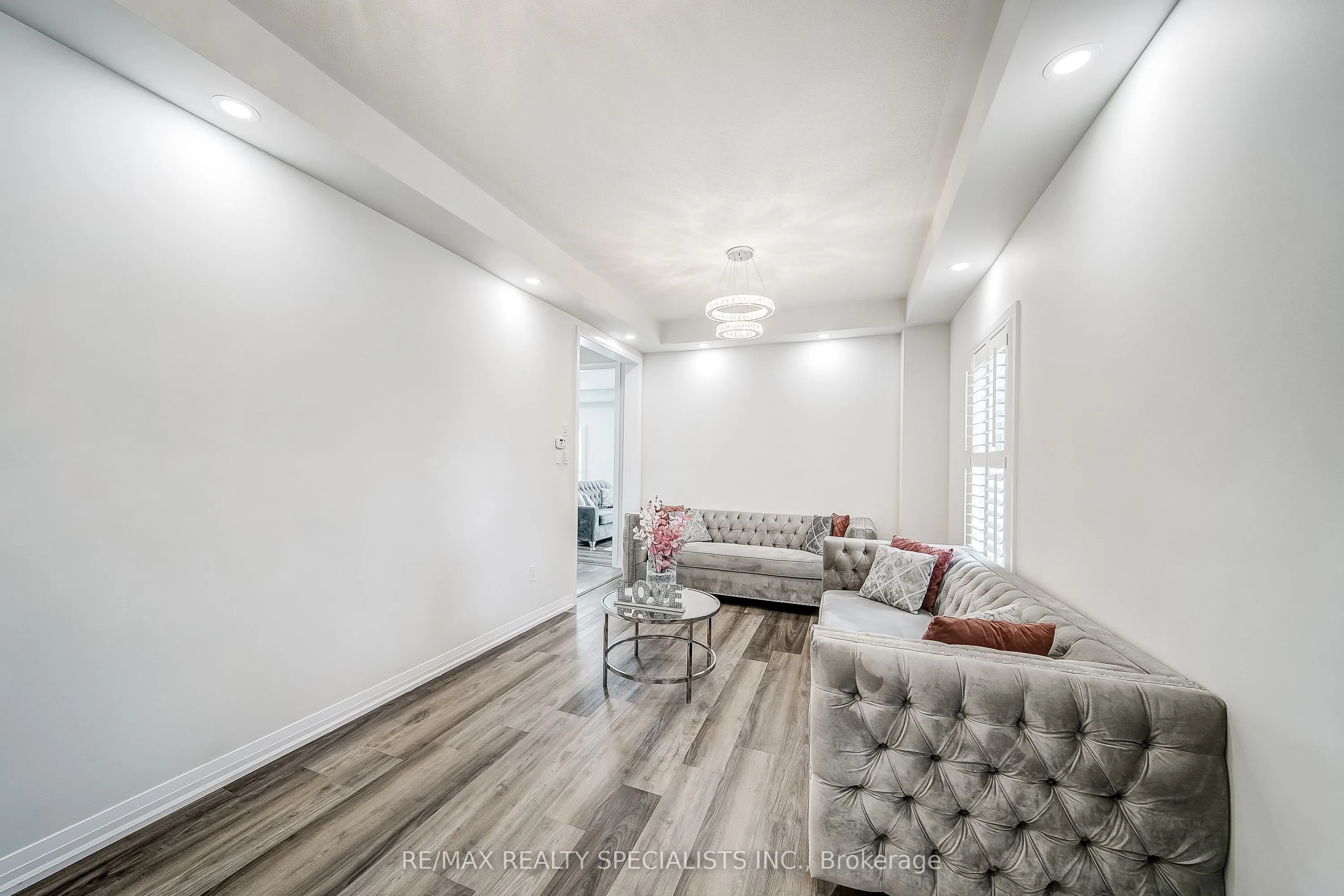 259 Chelsea Crescent