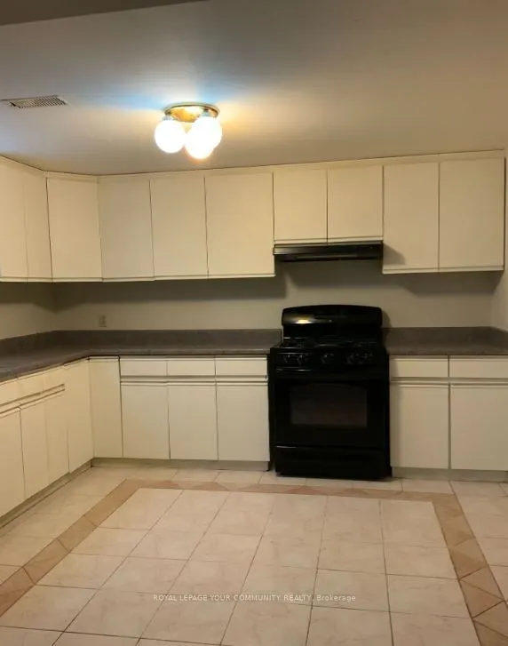 89 Bond Crescent