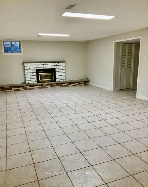 89 Bond Crescent