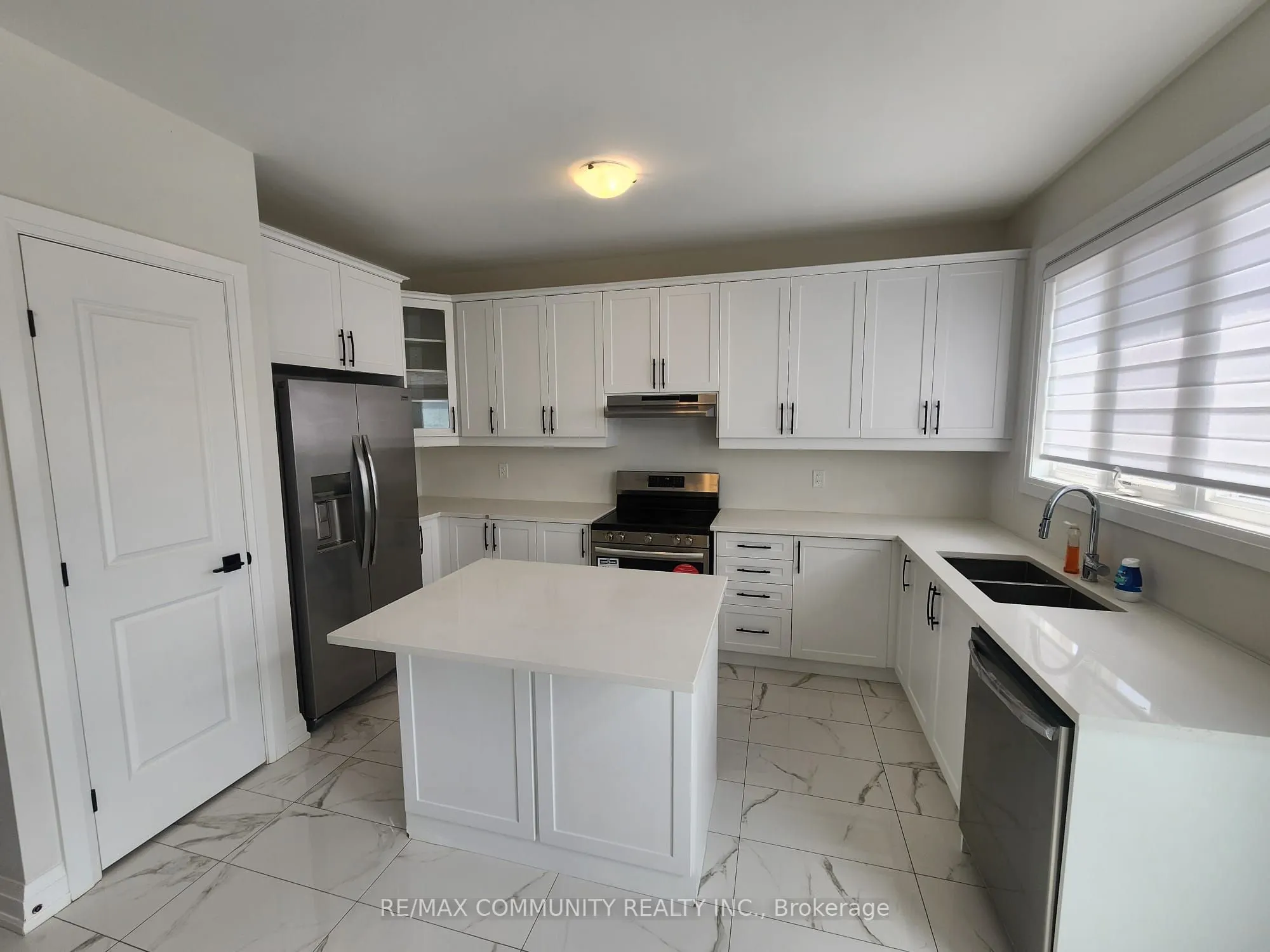 73 Bud Leggett Crescent