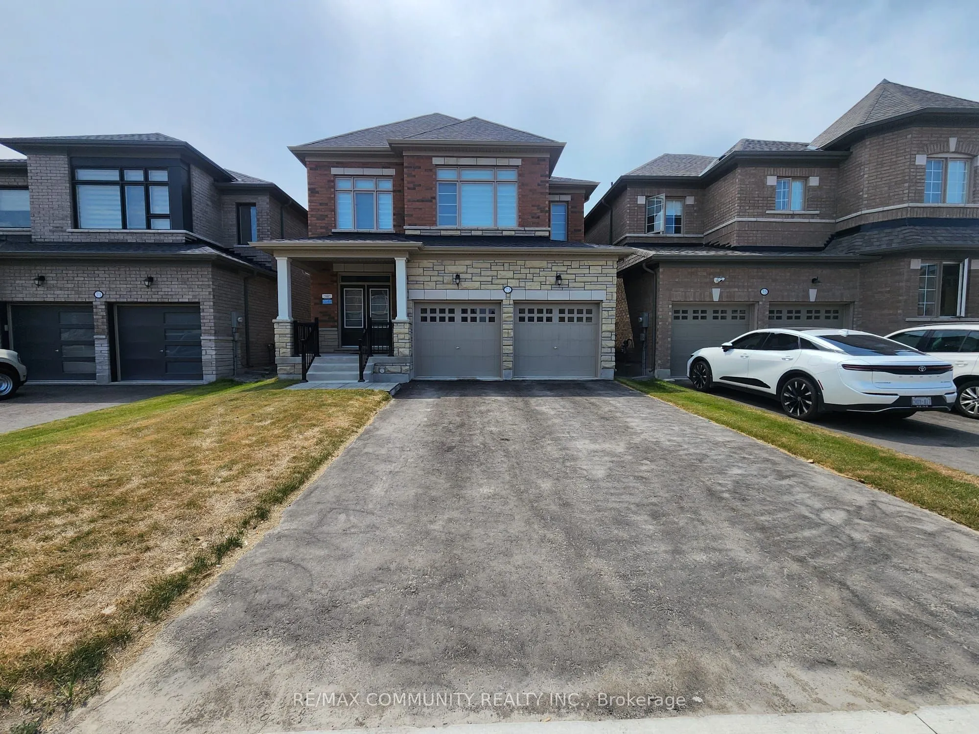 73 Bud Leggett Crescent