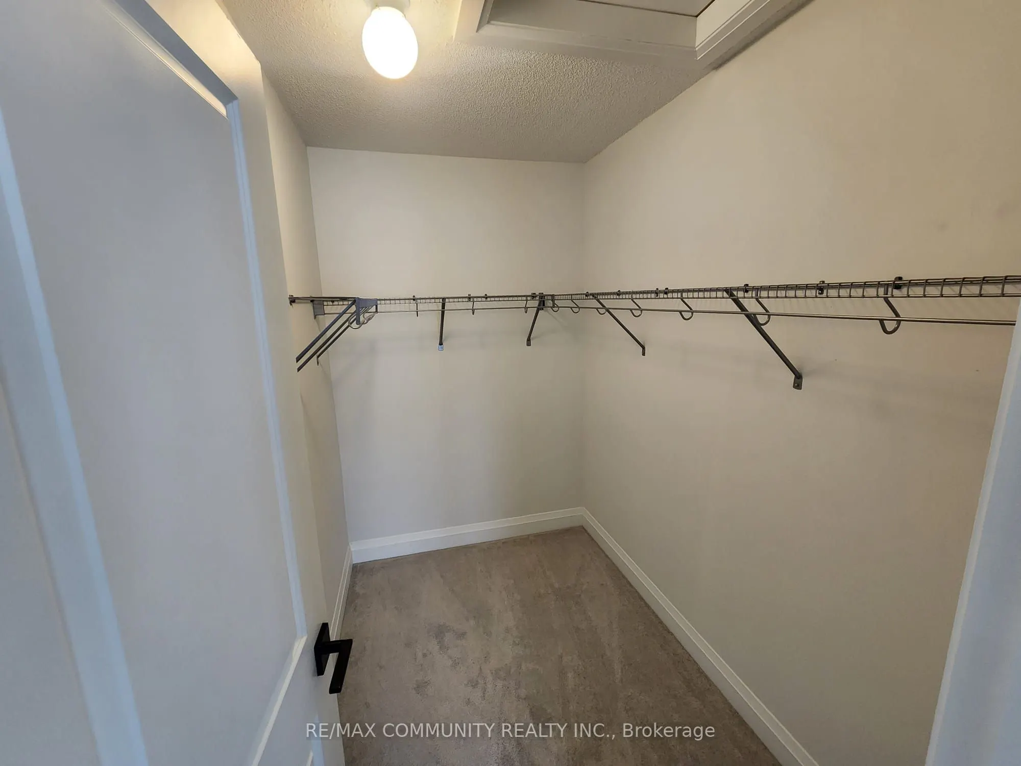 73 Bud Leggett Crescent