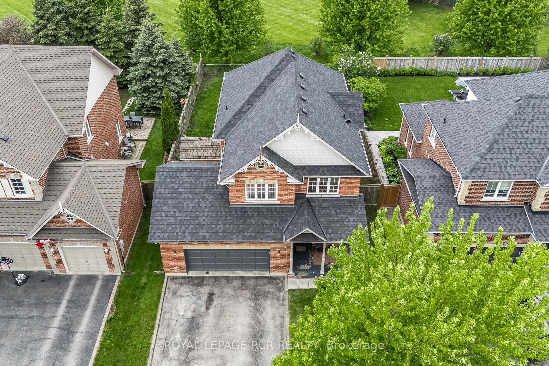 4 Caseton Crescent