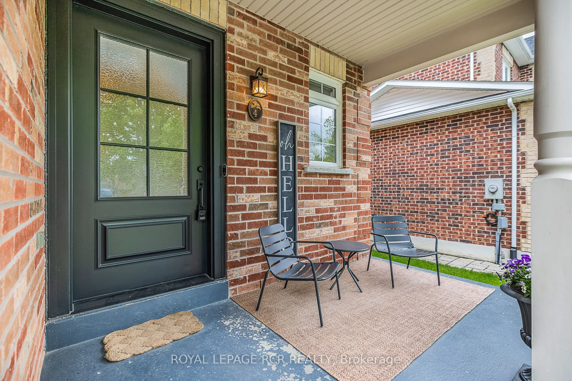 4 Caseton Crescent