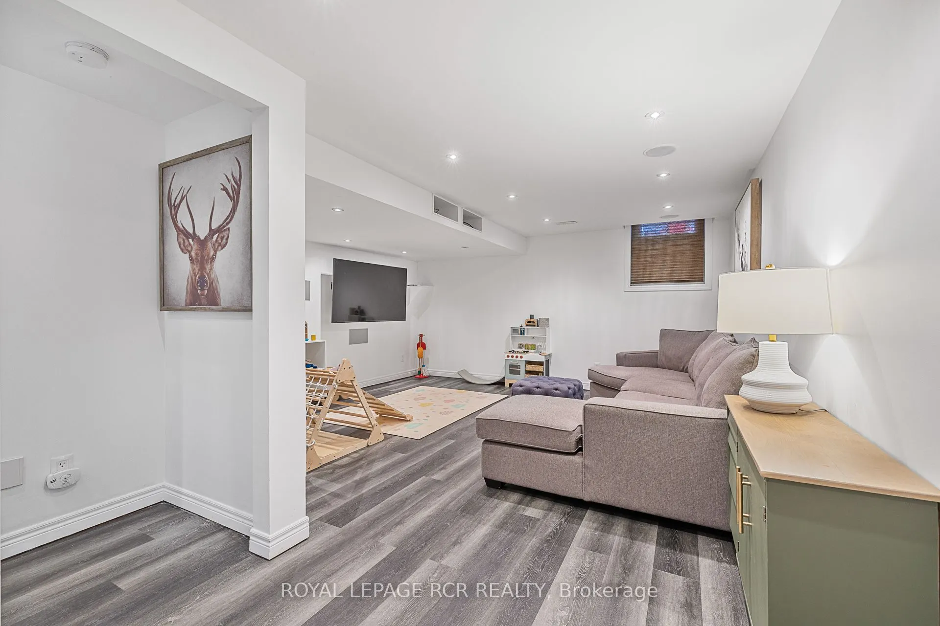 4 Caseton Crescent