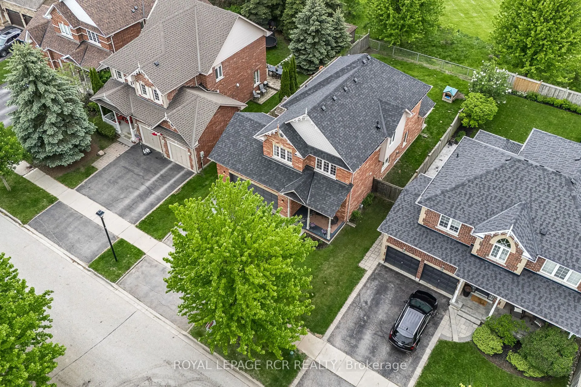 4 Caseton Crescent