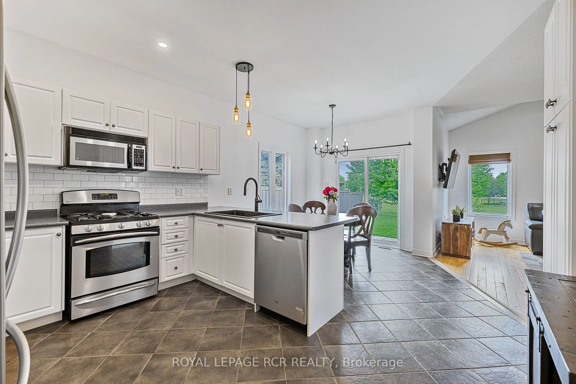 4 Caseton Crescent