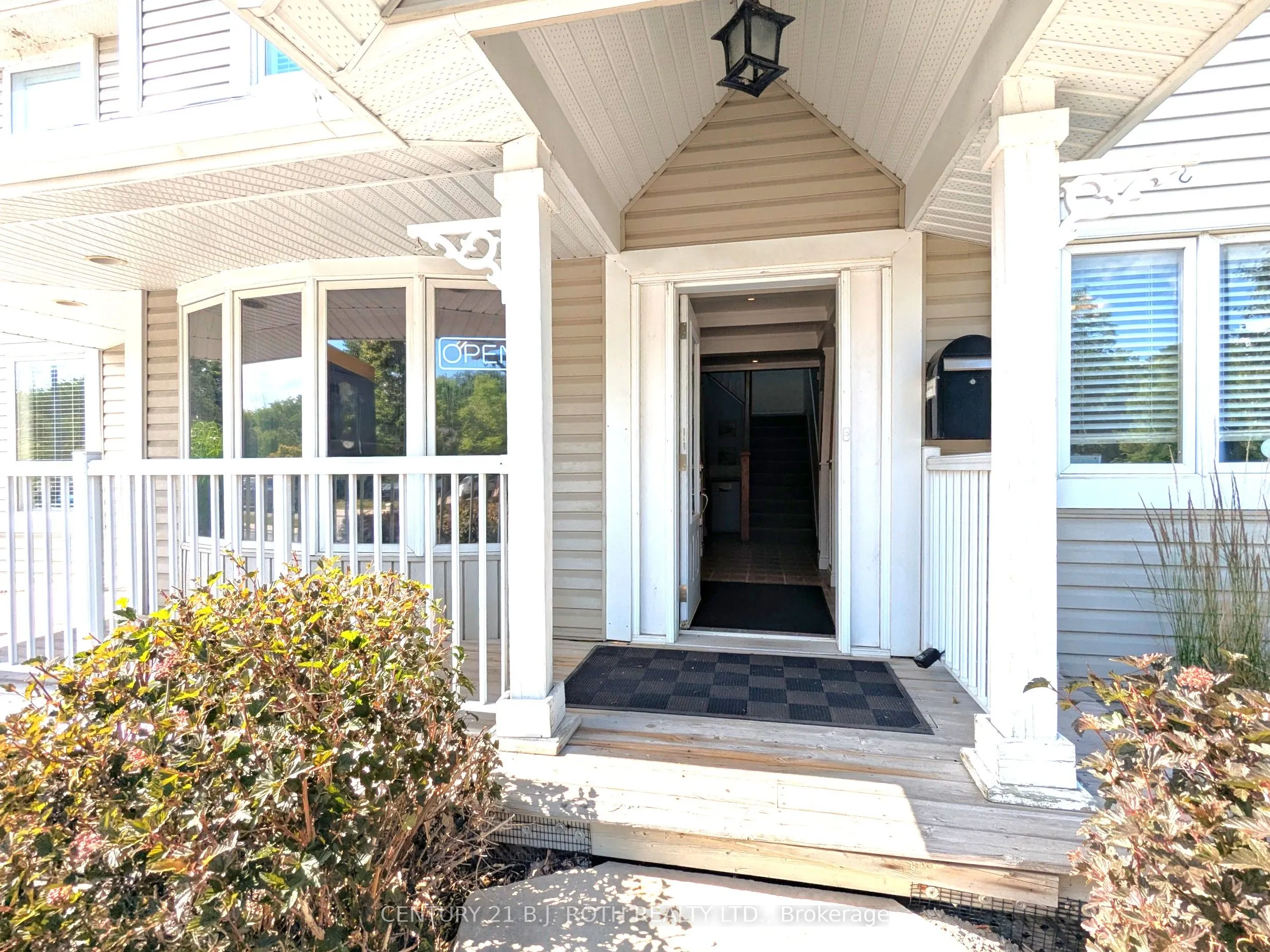 888 Innisfil Beach Road