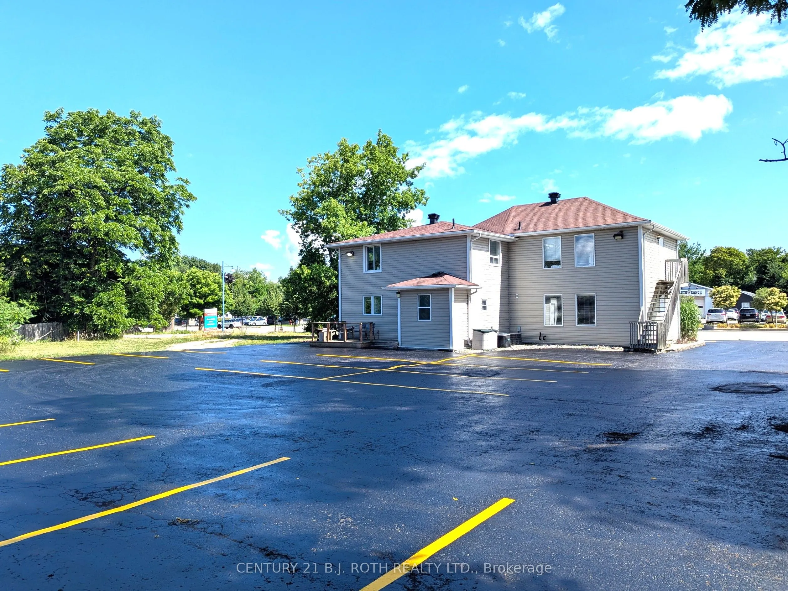 888 Innisfil Beach Road