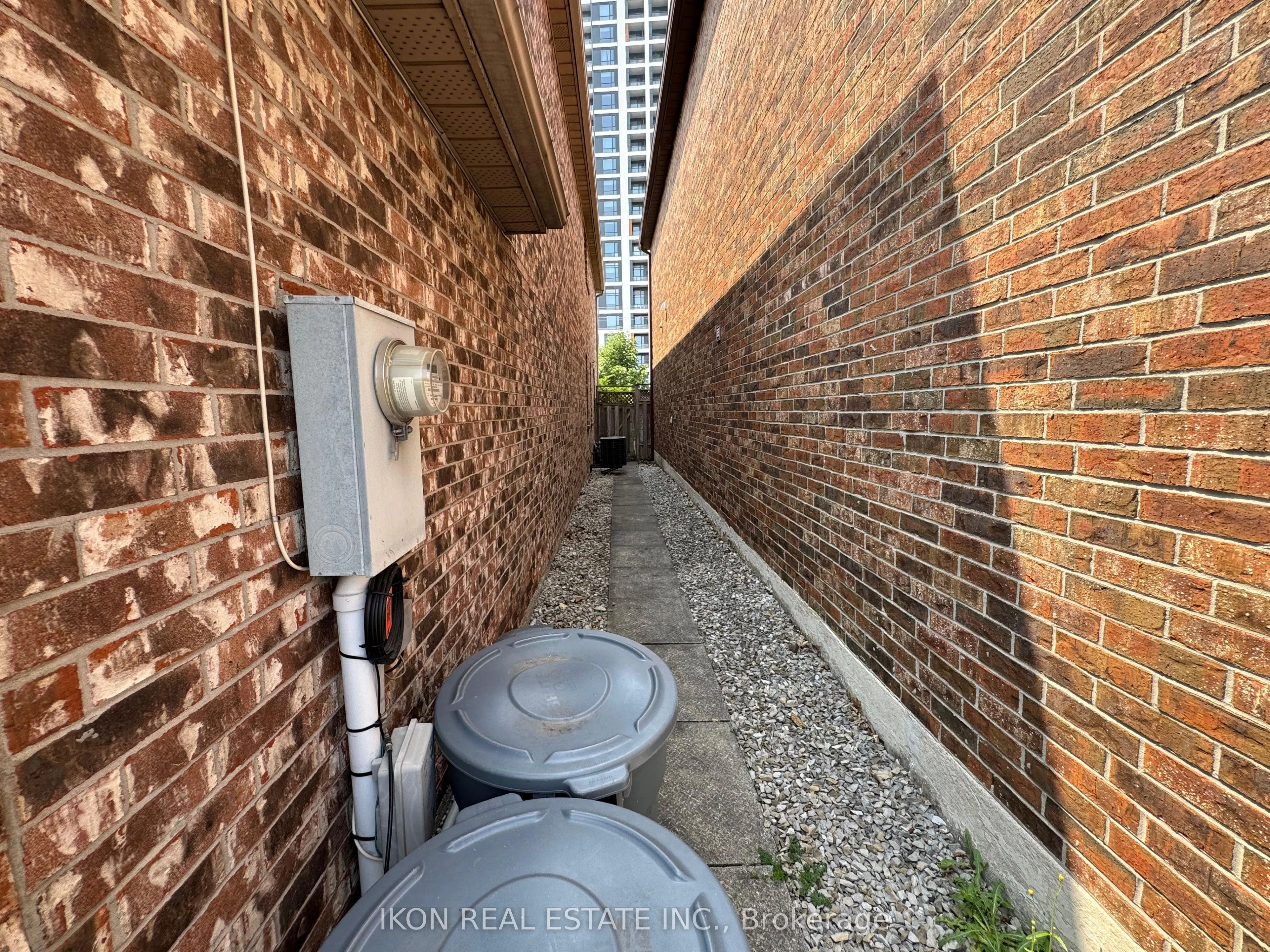 45 Chilmar Crescent