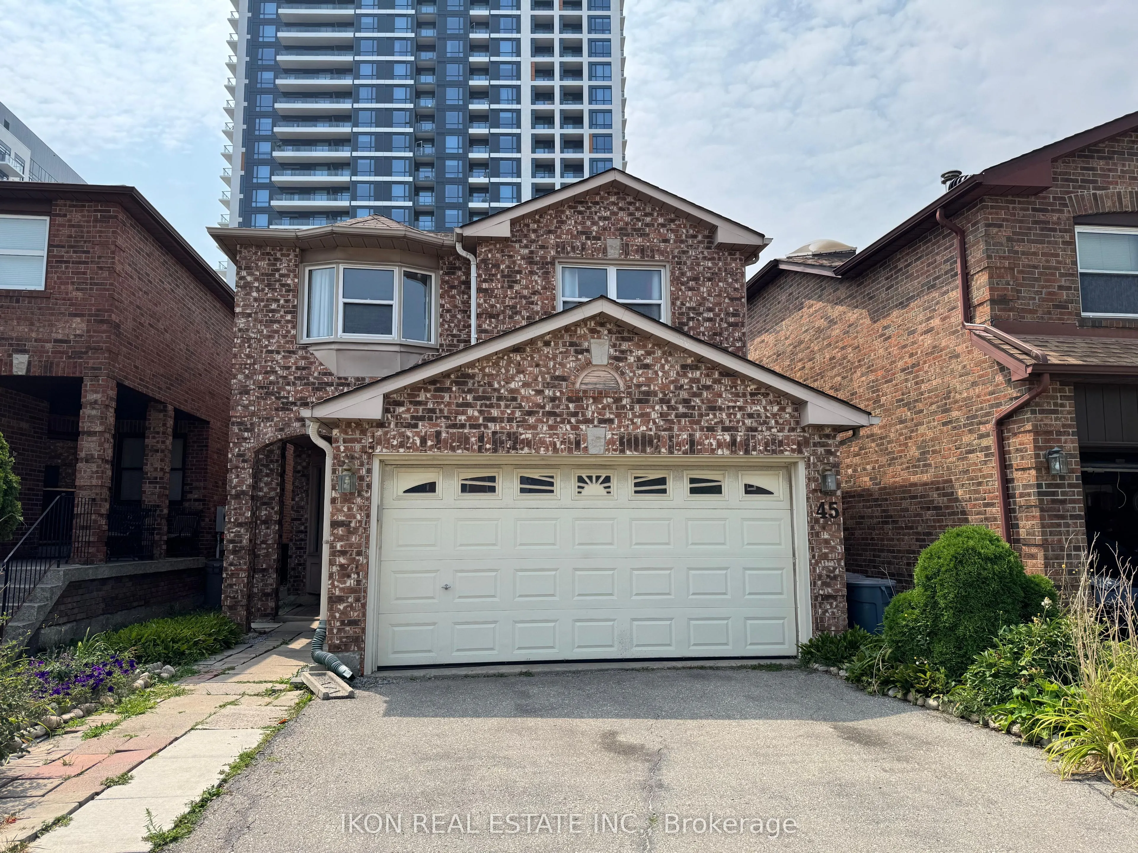 45 Chilmar Crescent