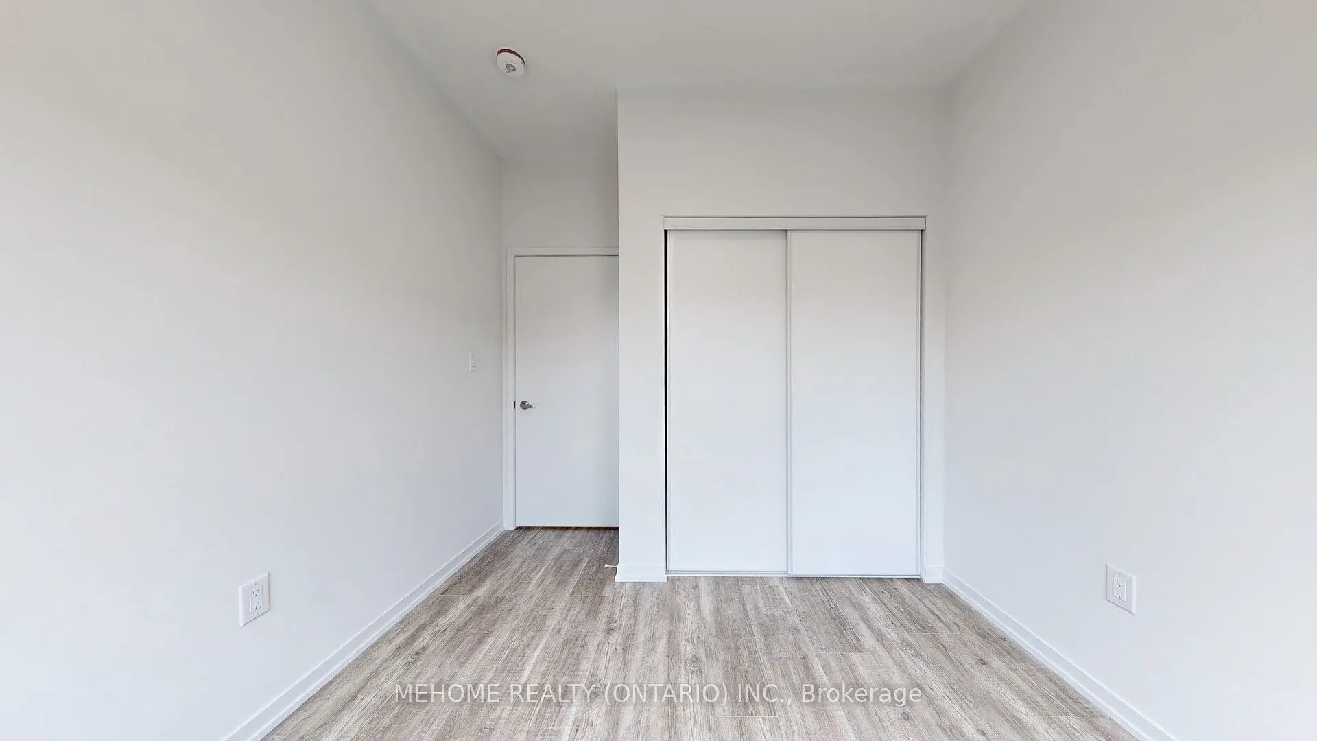 208 Matawin Lane, #208