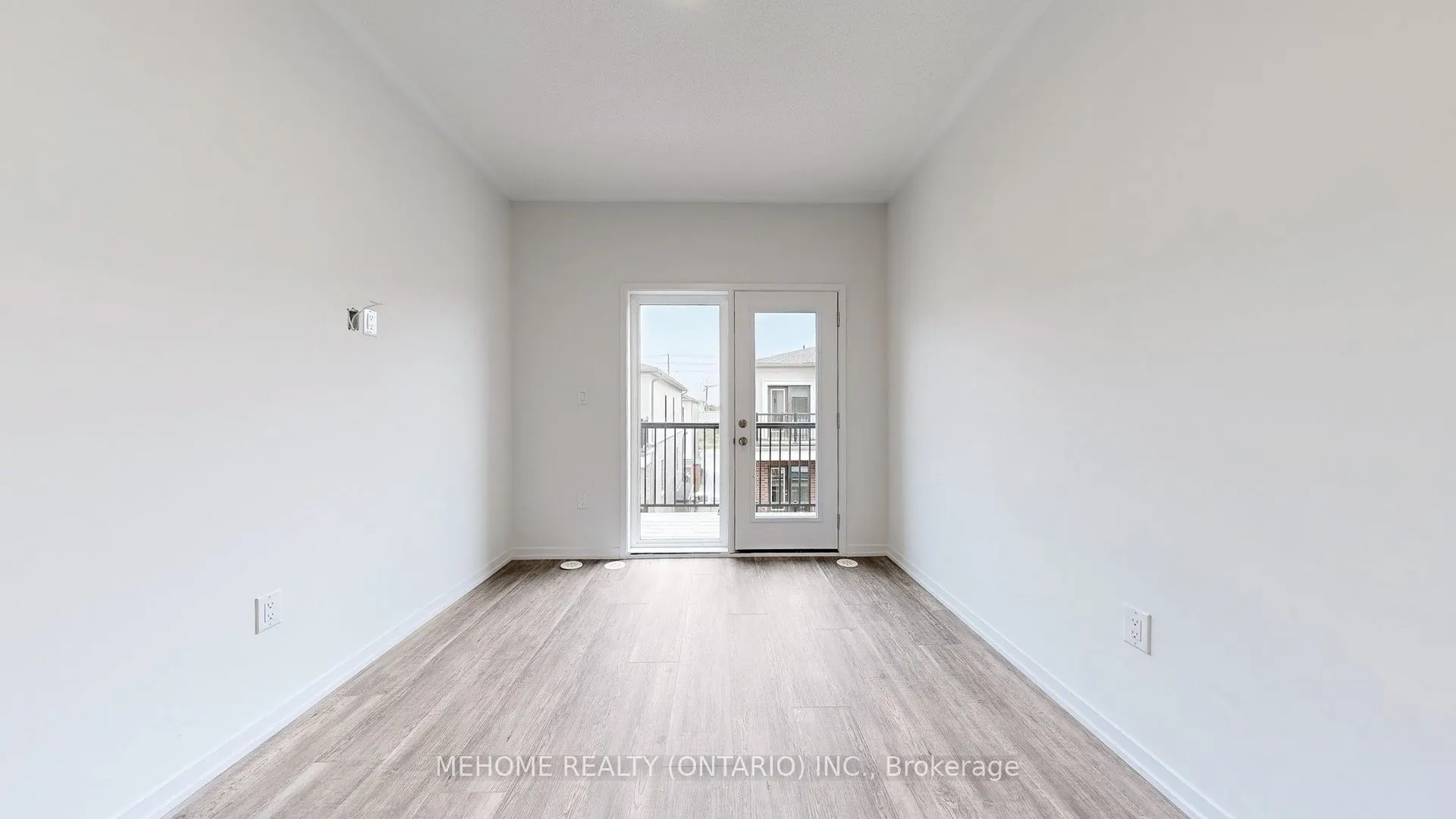 208 Matawin Lane, #208