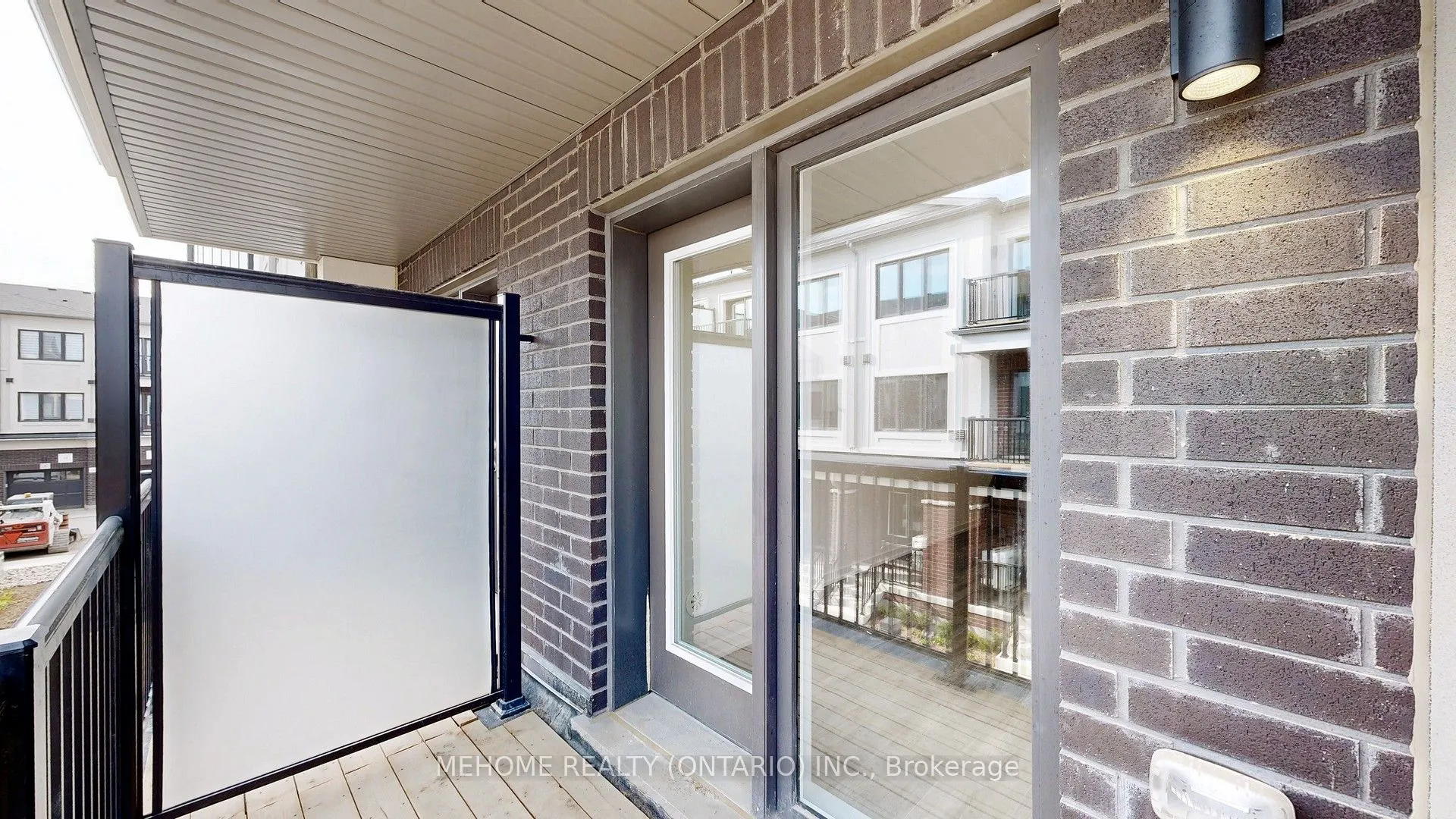 208 Matawin Lane, #208